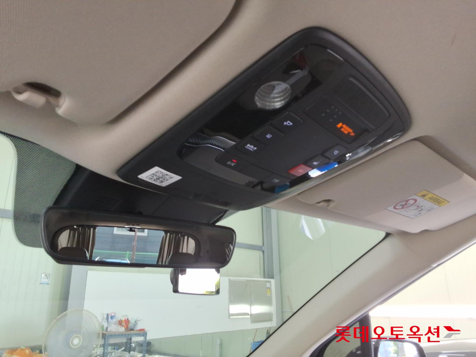 2023 - kia carnival