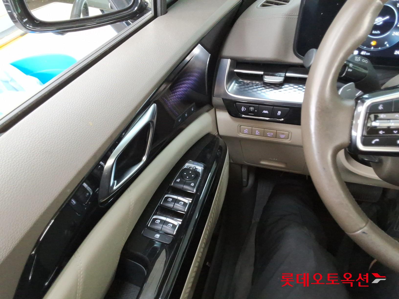 2023 - kia carnival