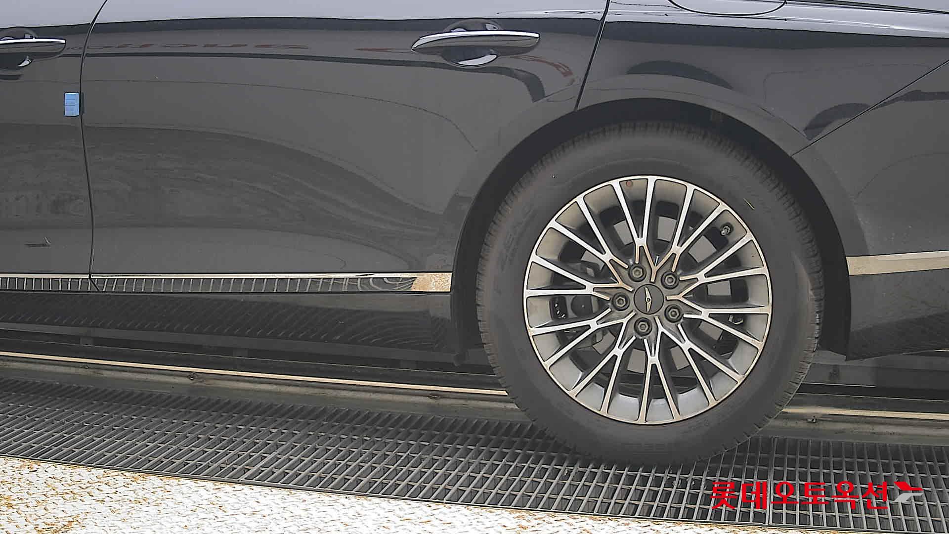 2024 - genesis g80