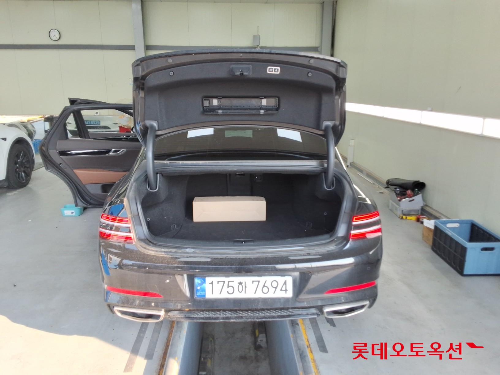 2024 - genesis g80