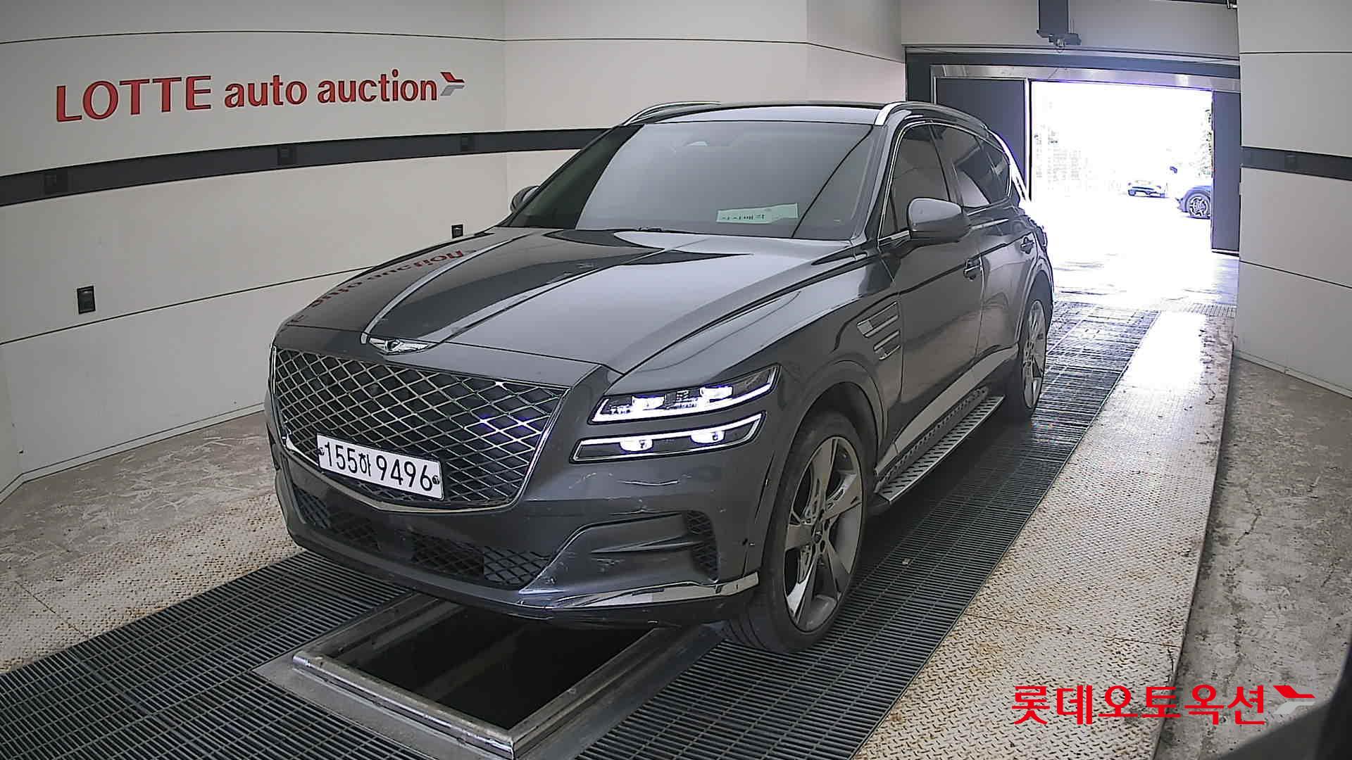 2021 - genesis gv80