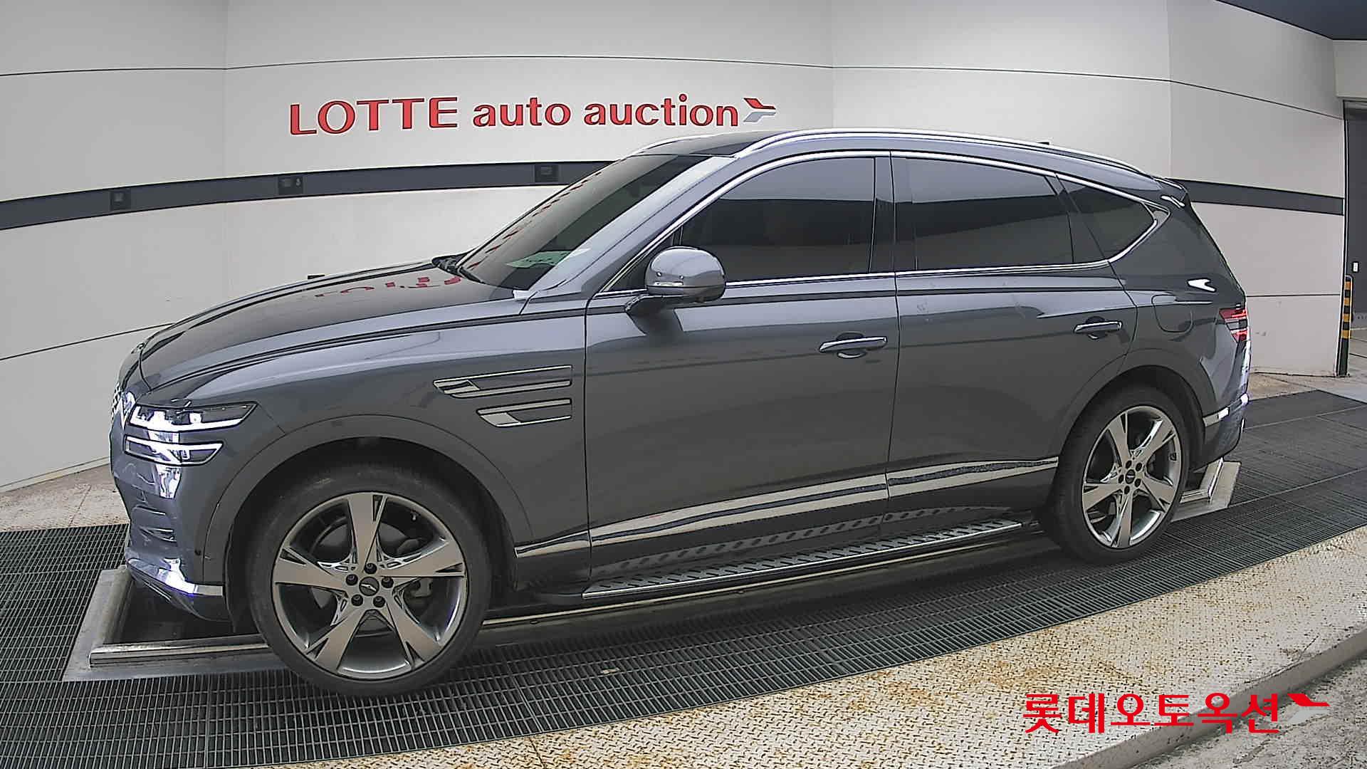 2021 - genesis gv80