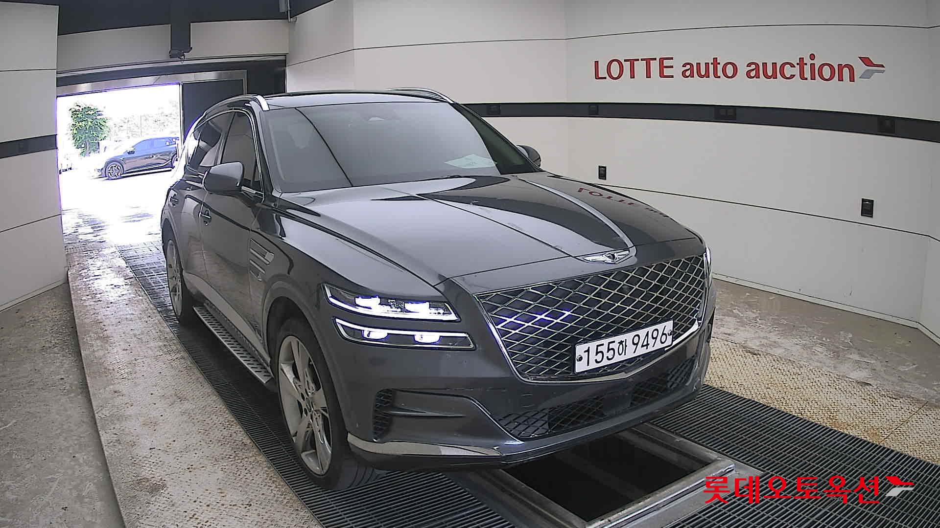2021 - genesis gv80