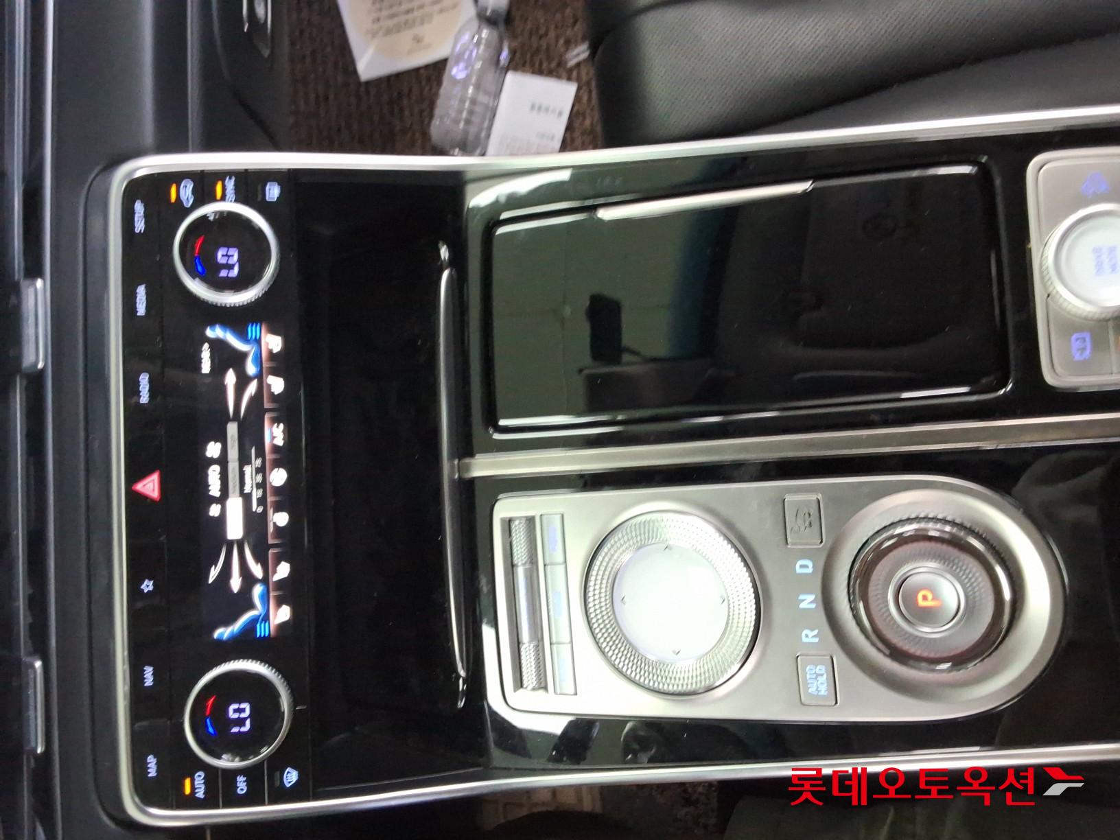 2021 - genesis gv80