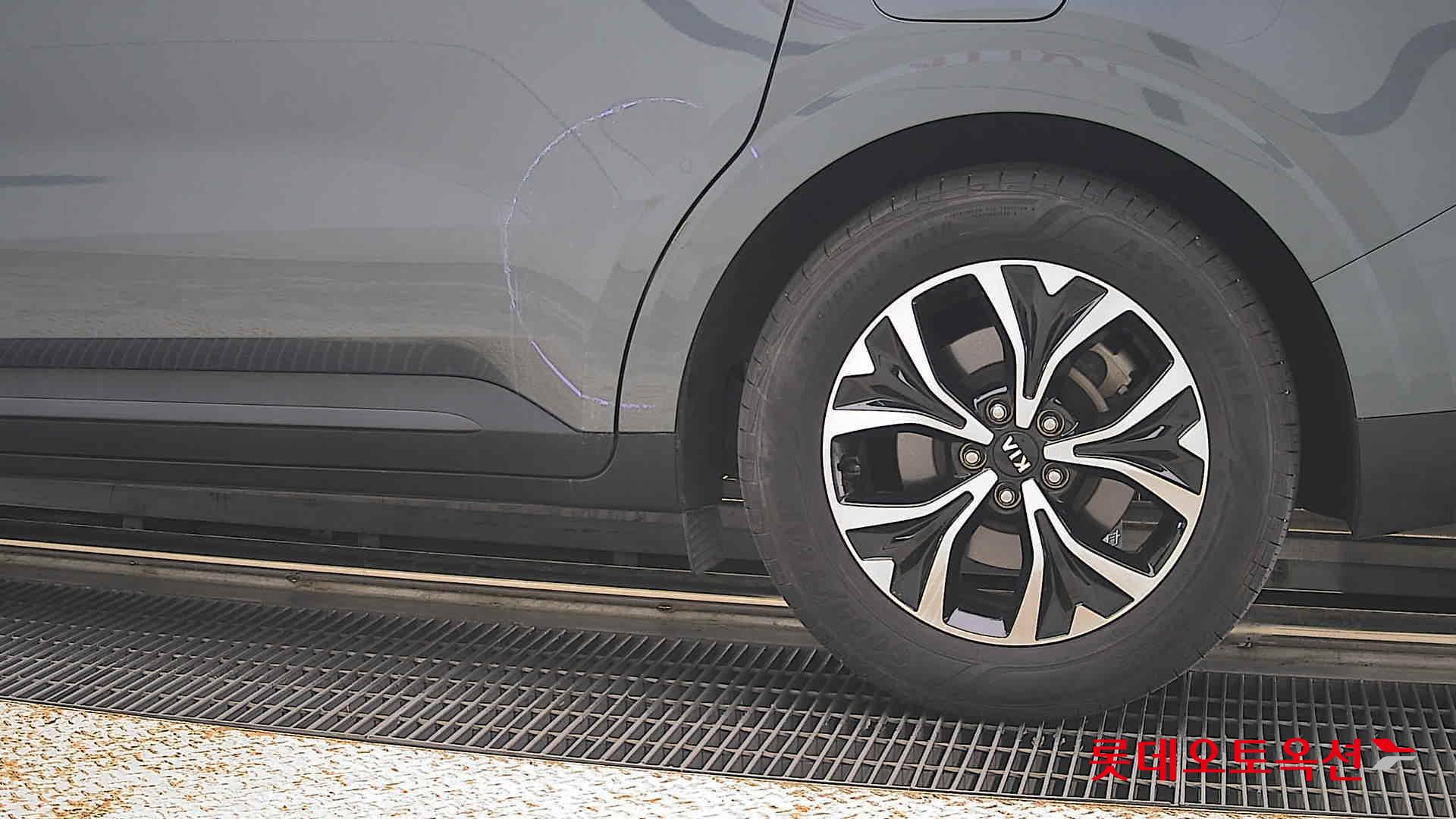 2021 - kia carnival
