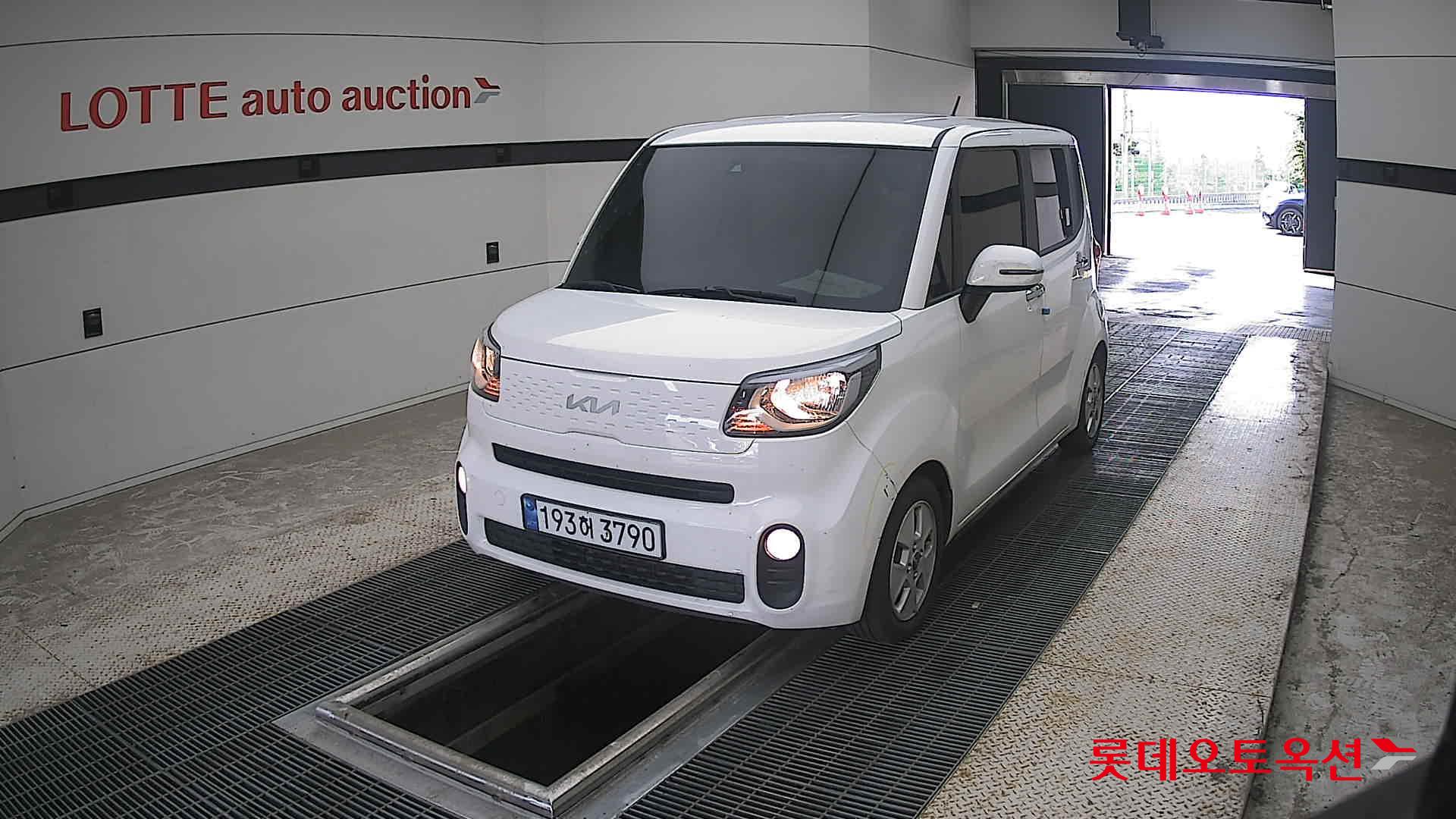 2022 - kia ray