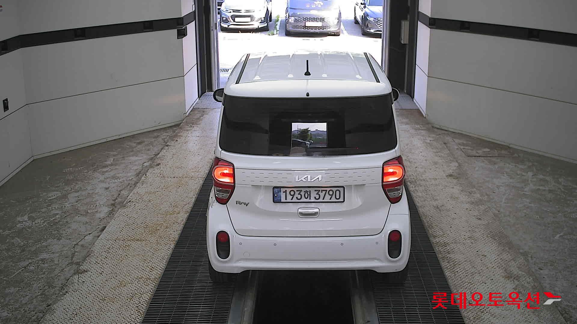 2022 - kia ray