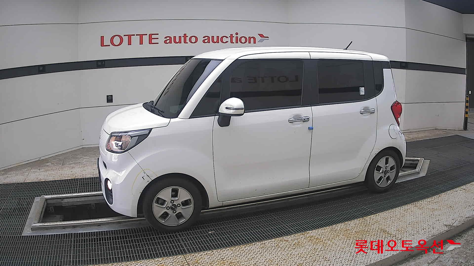 2022 - kia ray