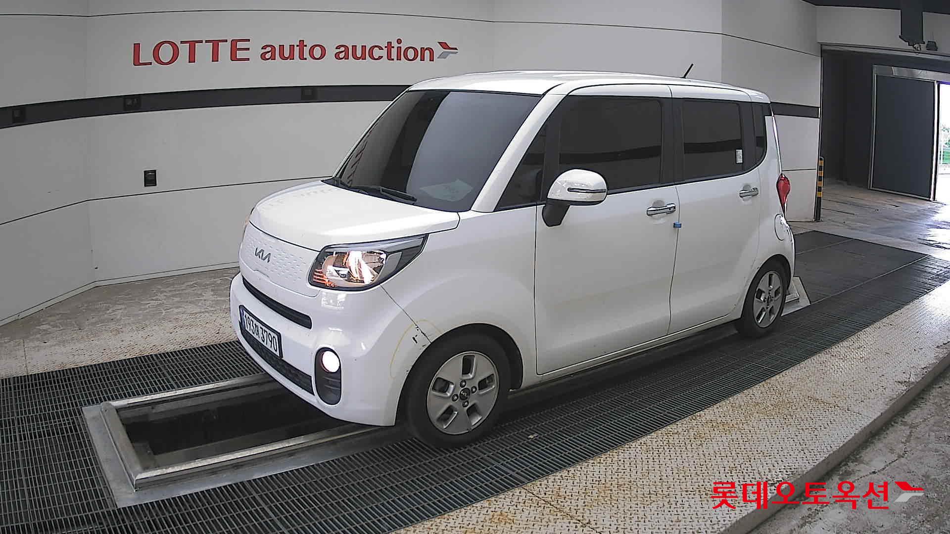 2022 - kia ray