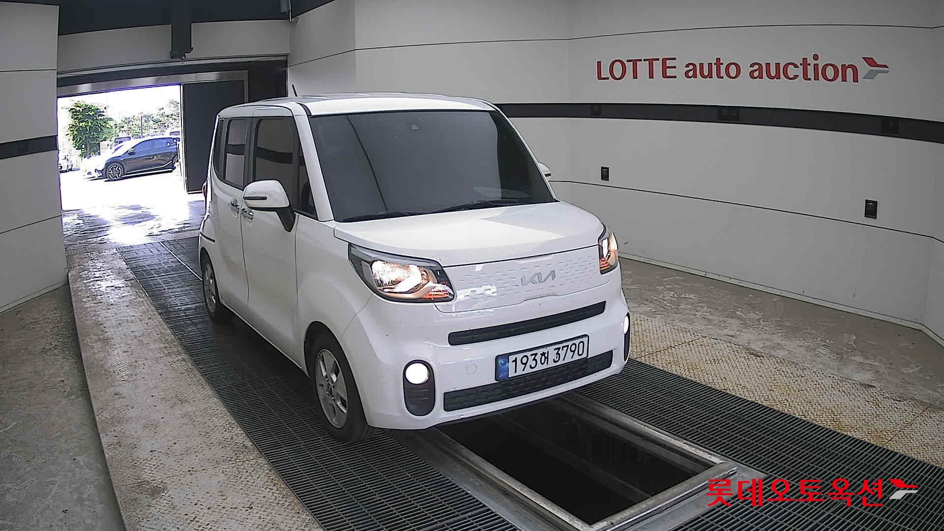 2022 - kia ray