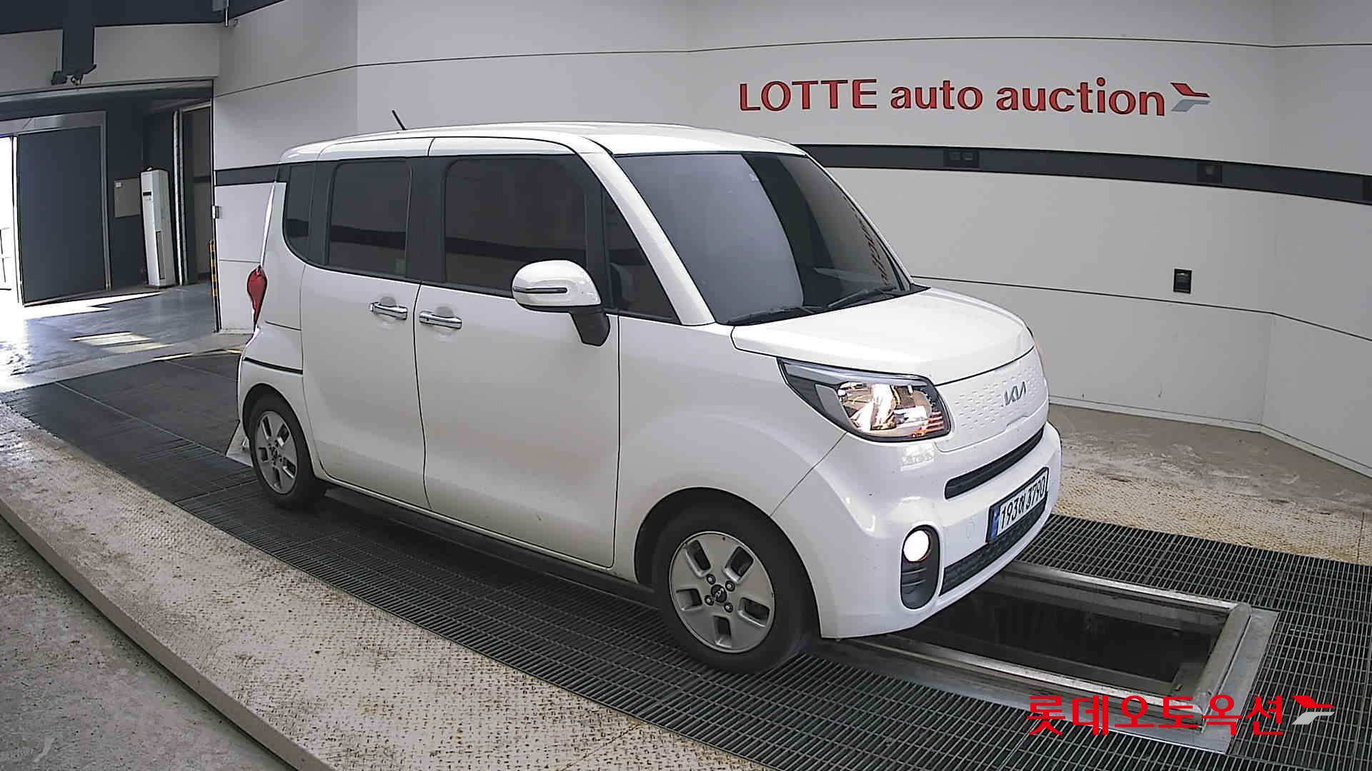 2022 - kia ray