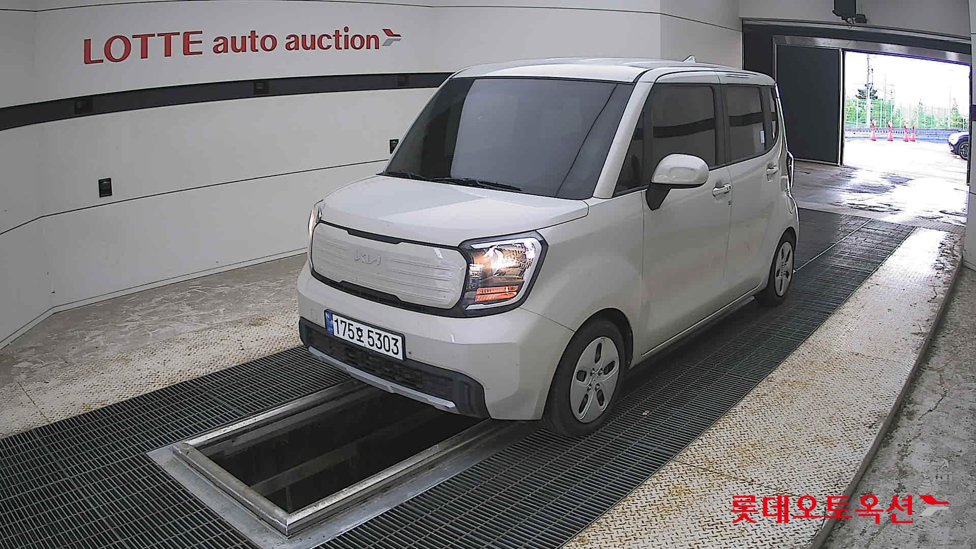 2023 - kia ray
