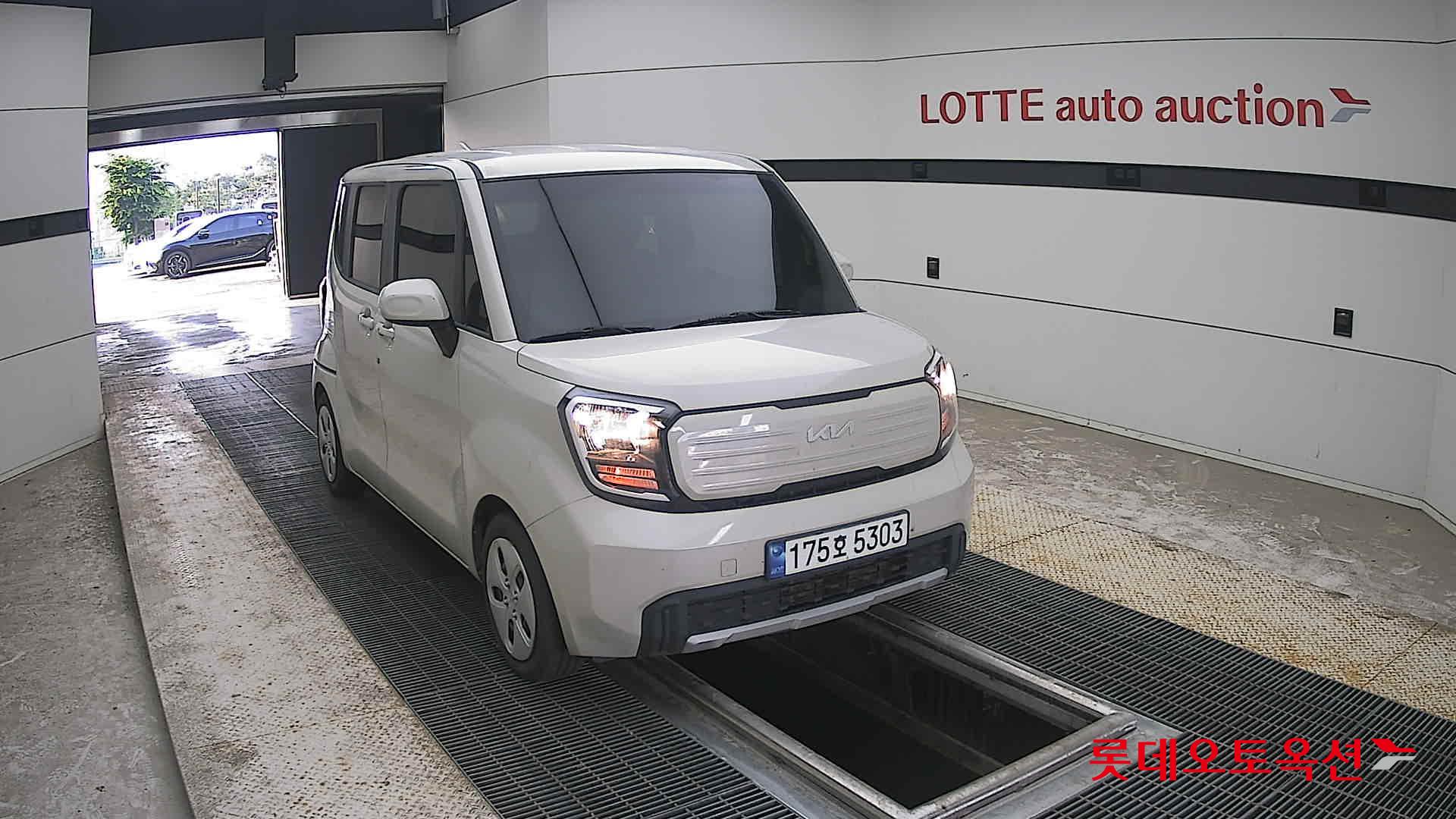 2023 - kia ray