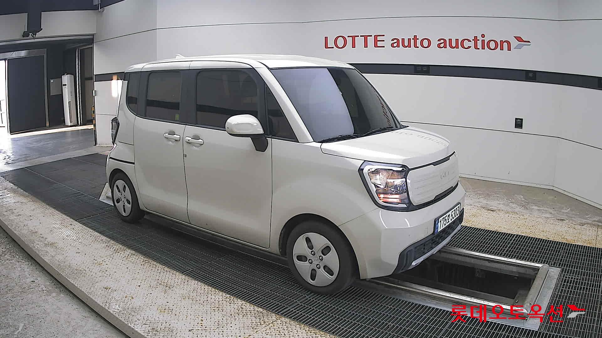 2023 - kia ray