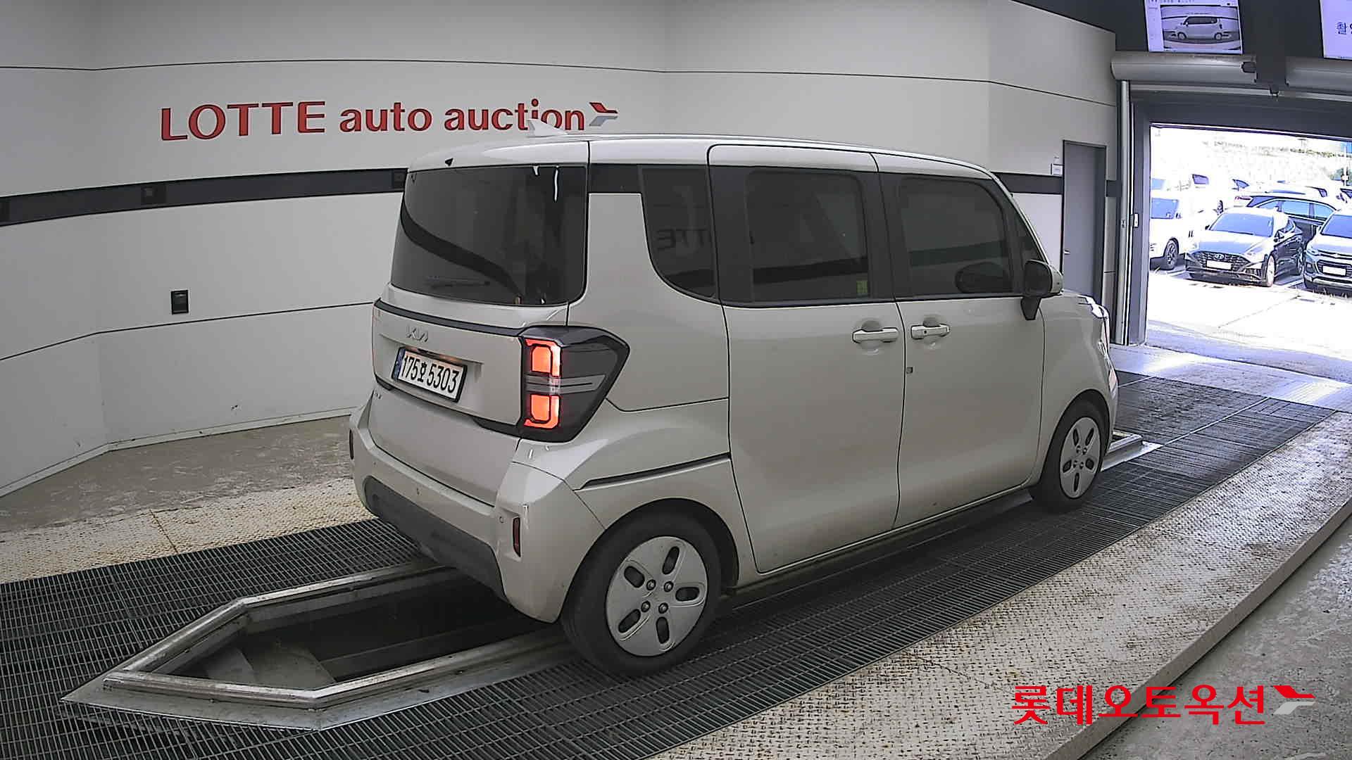 2023 - kia ray