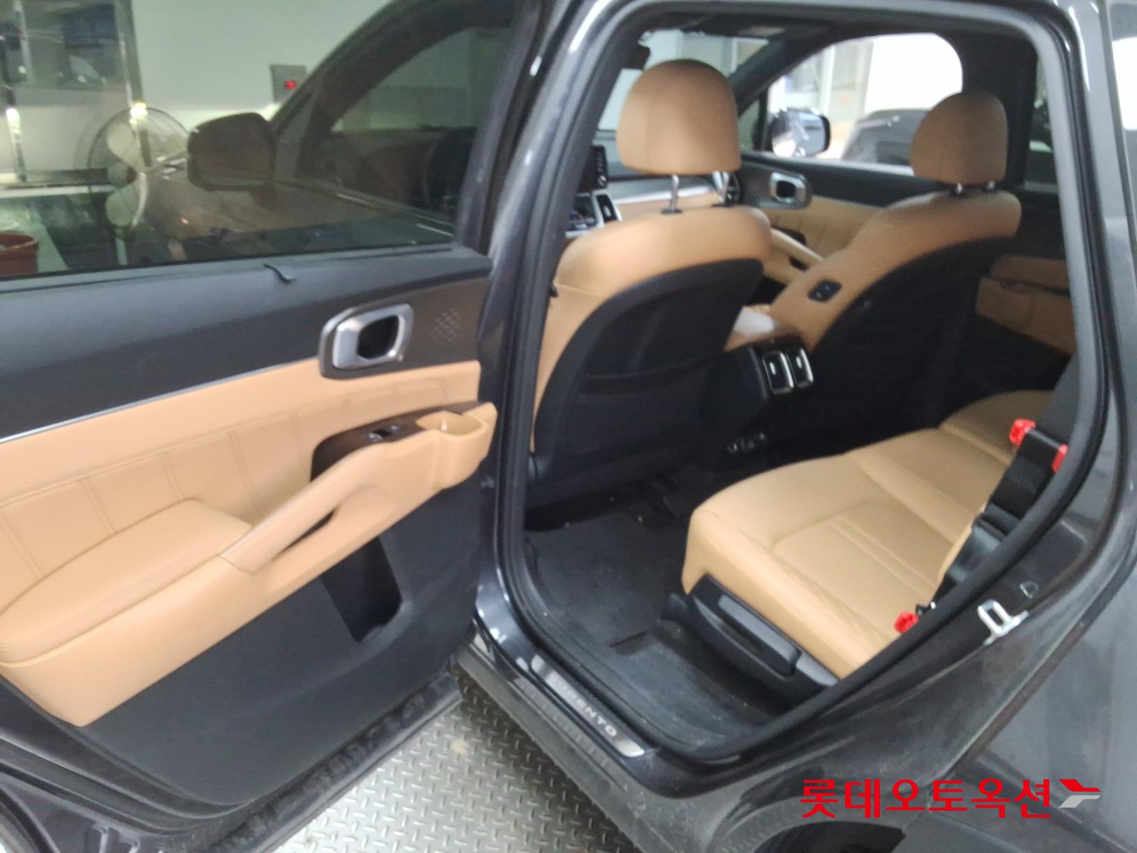 2021 - kia sorento