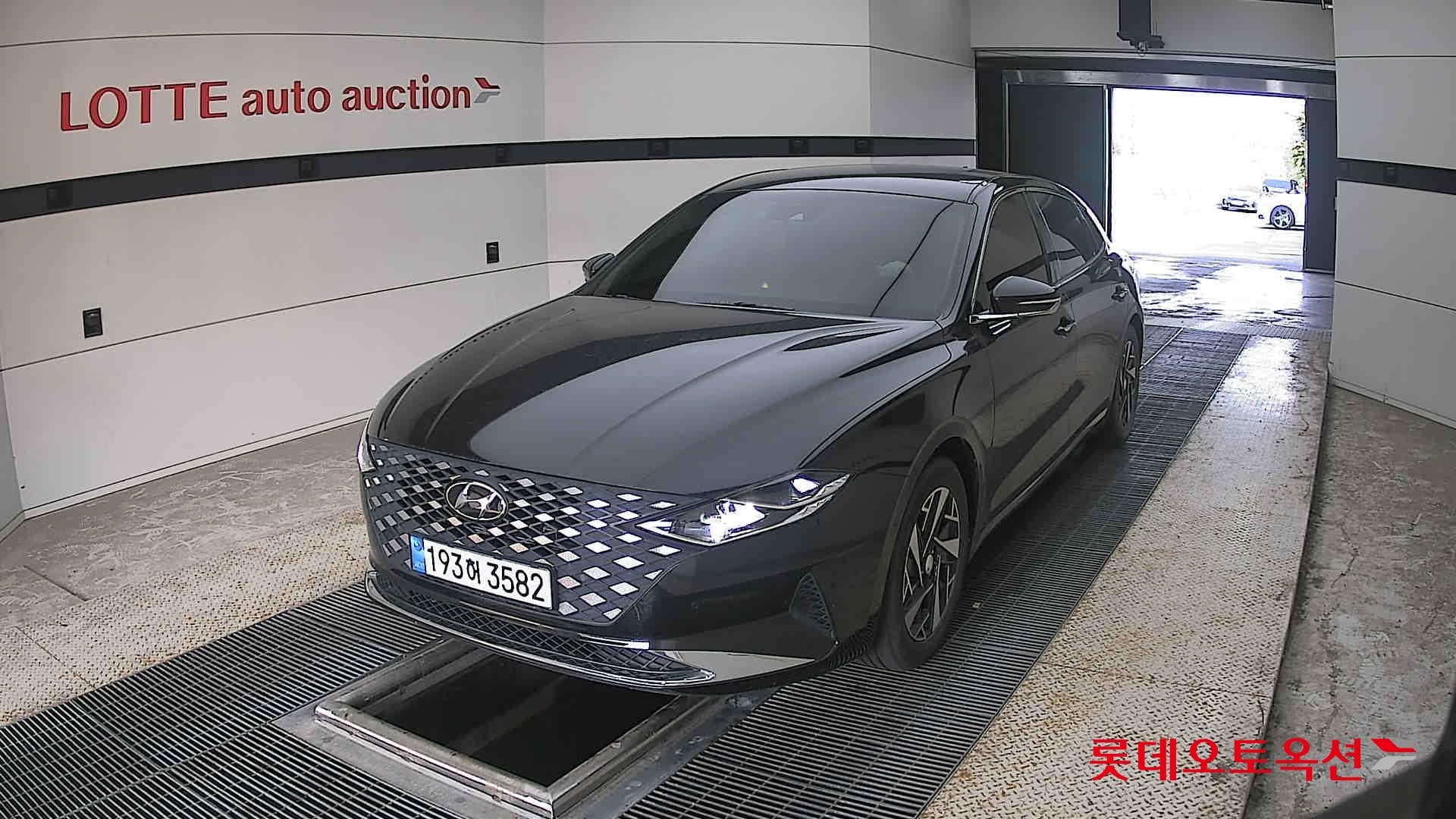 2022 - hyundai grandeur