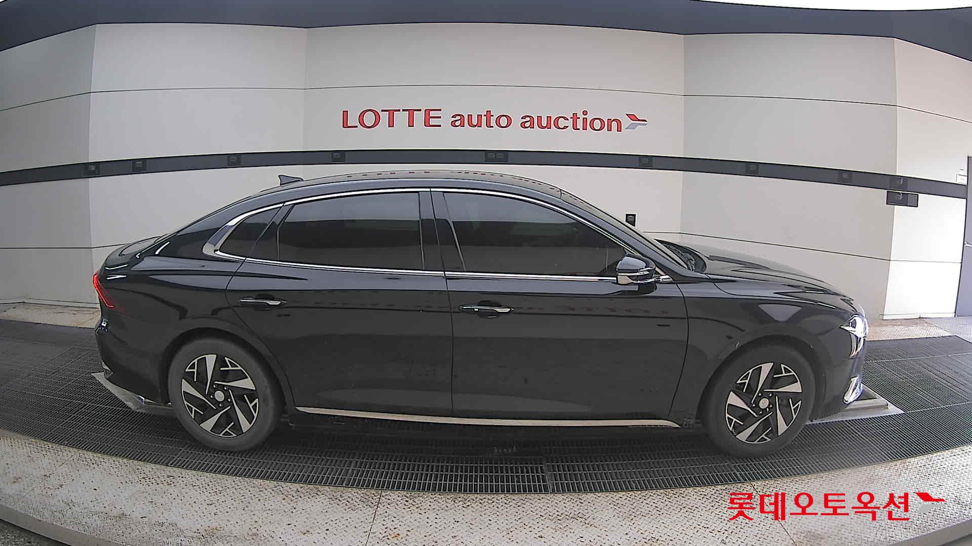 2022 - hyundai grandeur