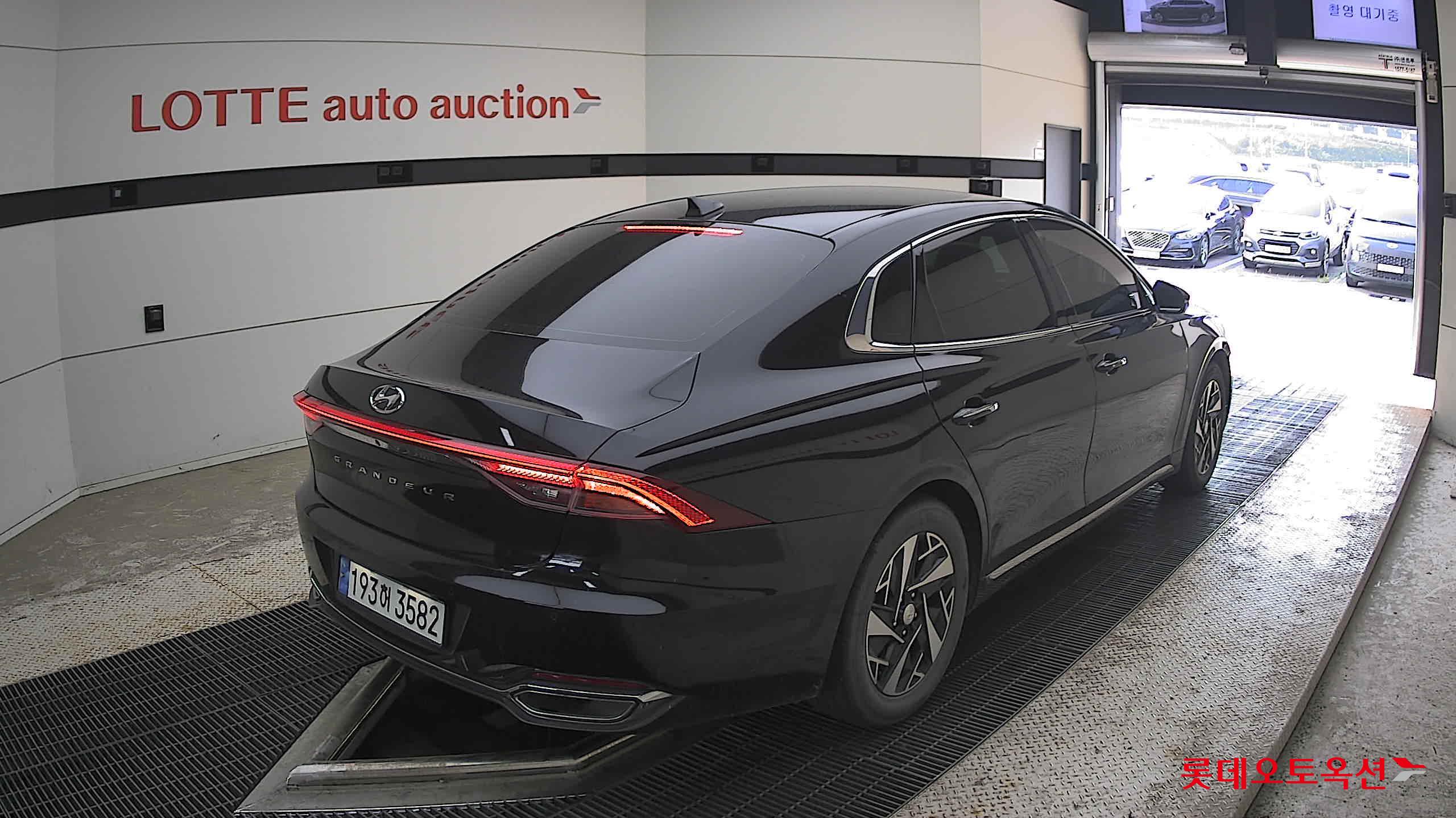 2022 - hyundai grandeur