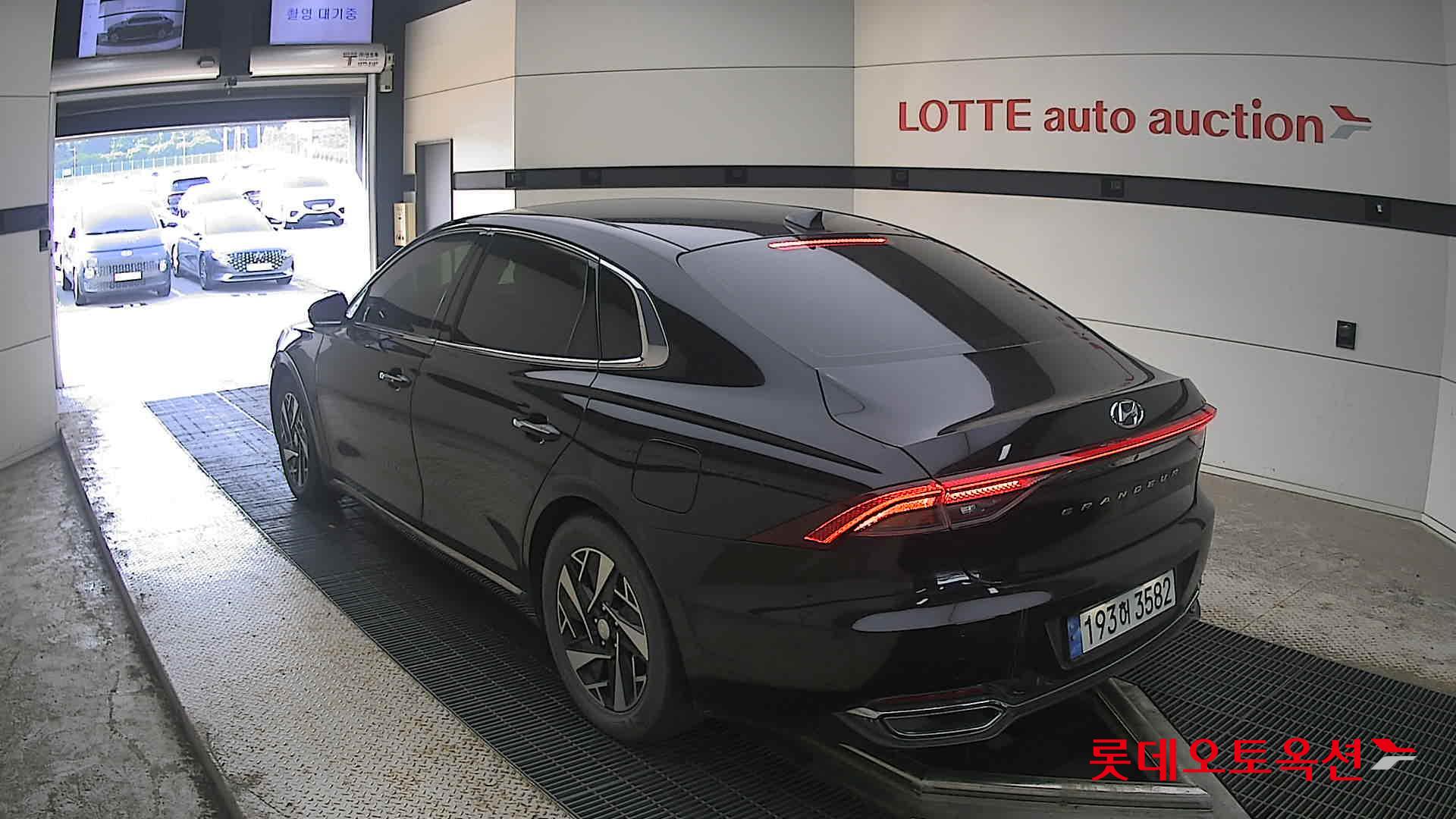 2022 - hyundai grandeur