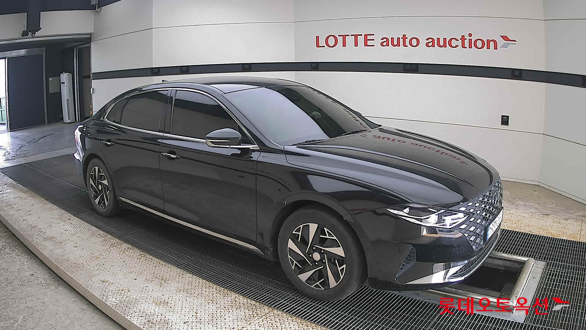 2022 - hyundai grandeur