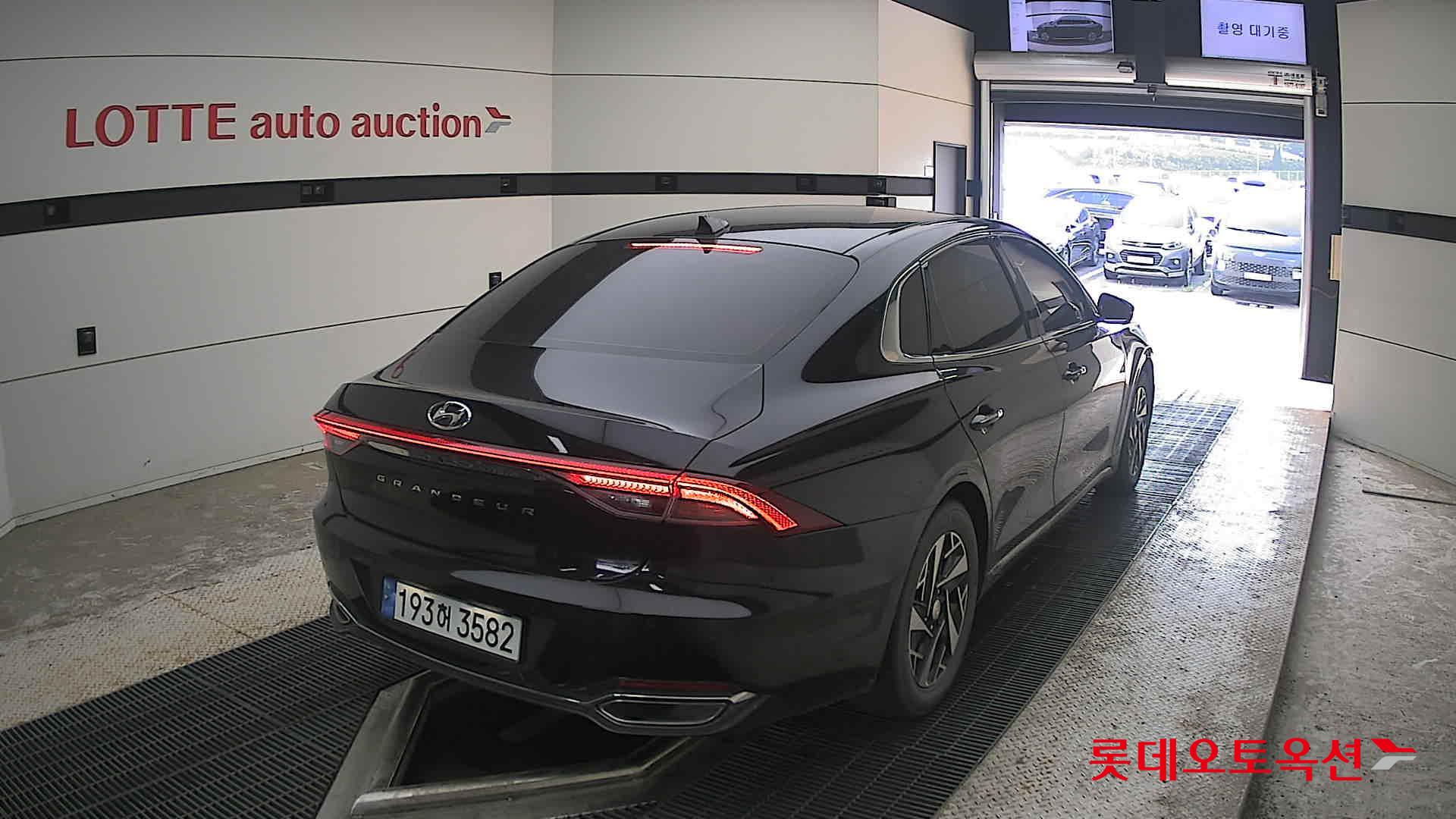 2022 - hyundai grandeur