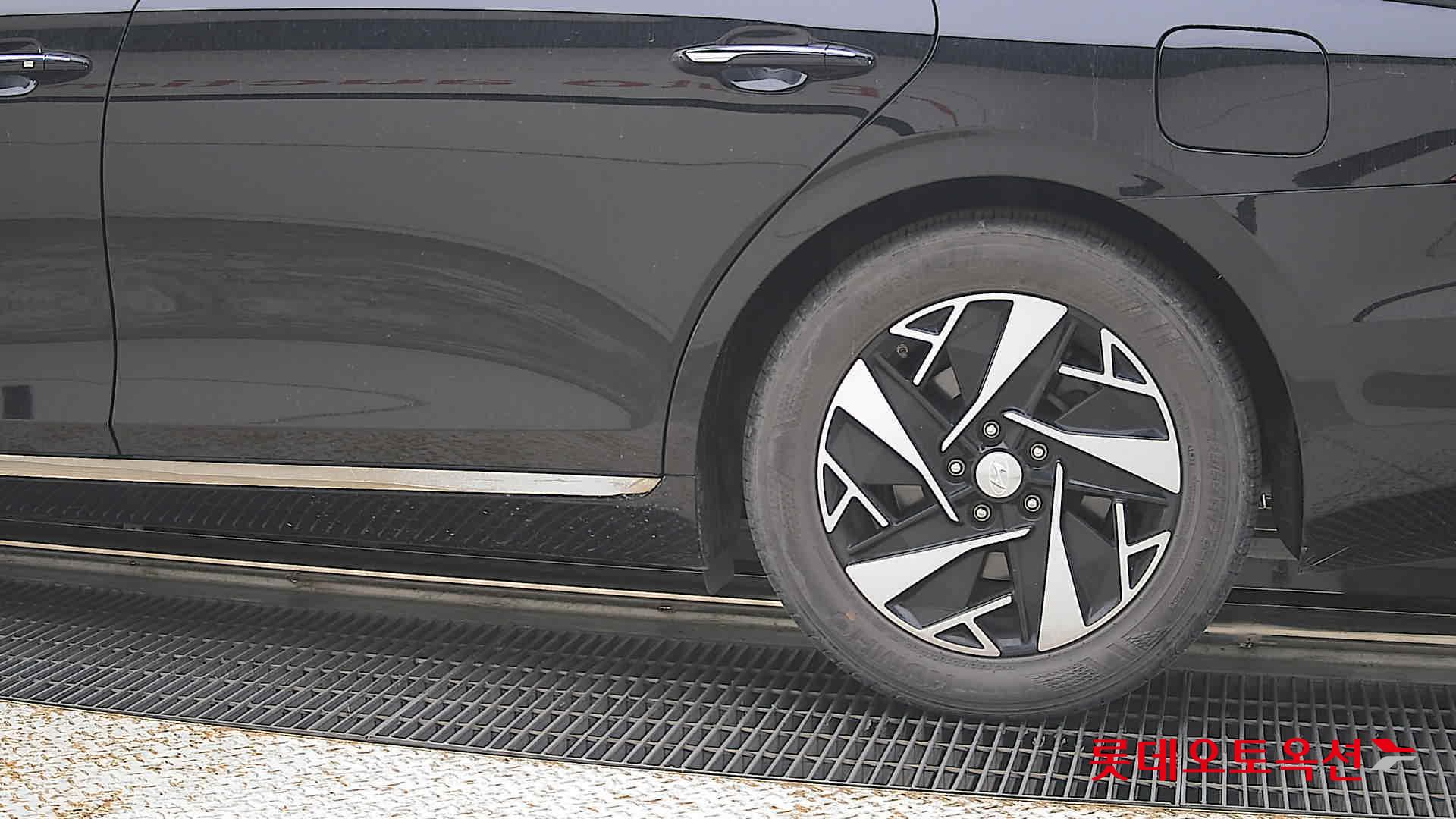 2022 - hyundai grandeur