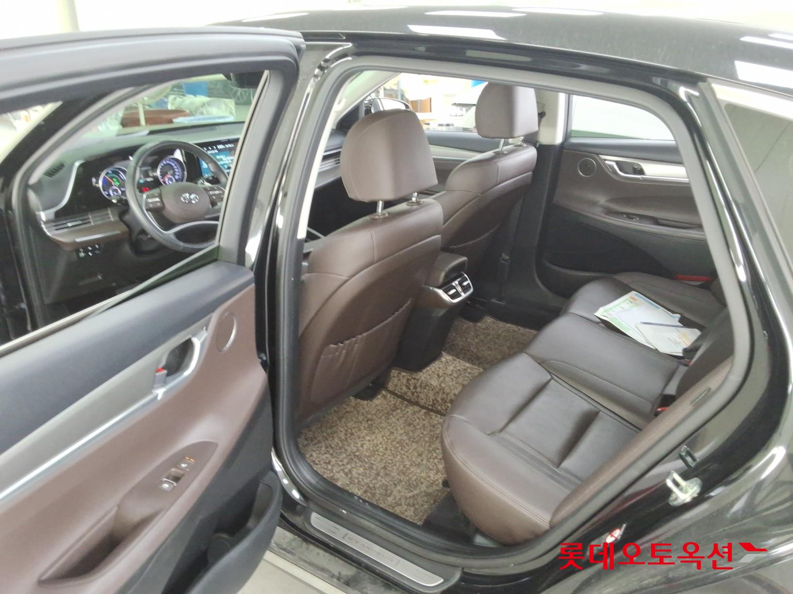 2022 - hyundai grandeur