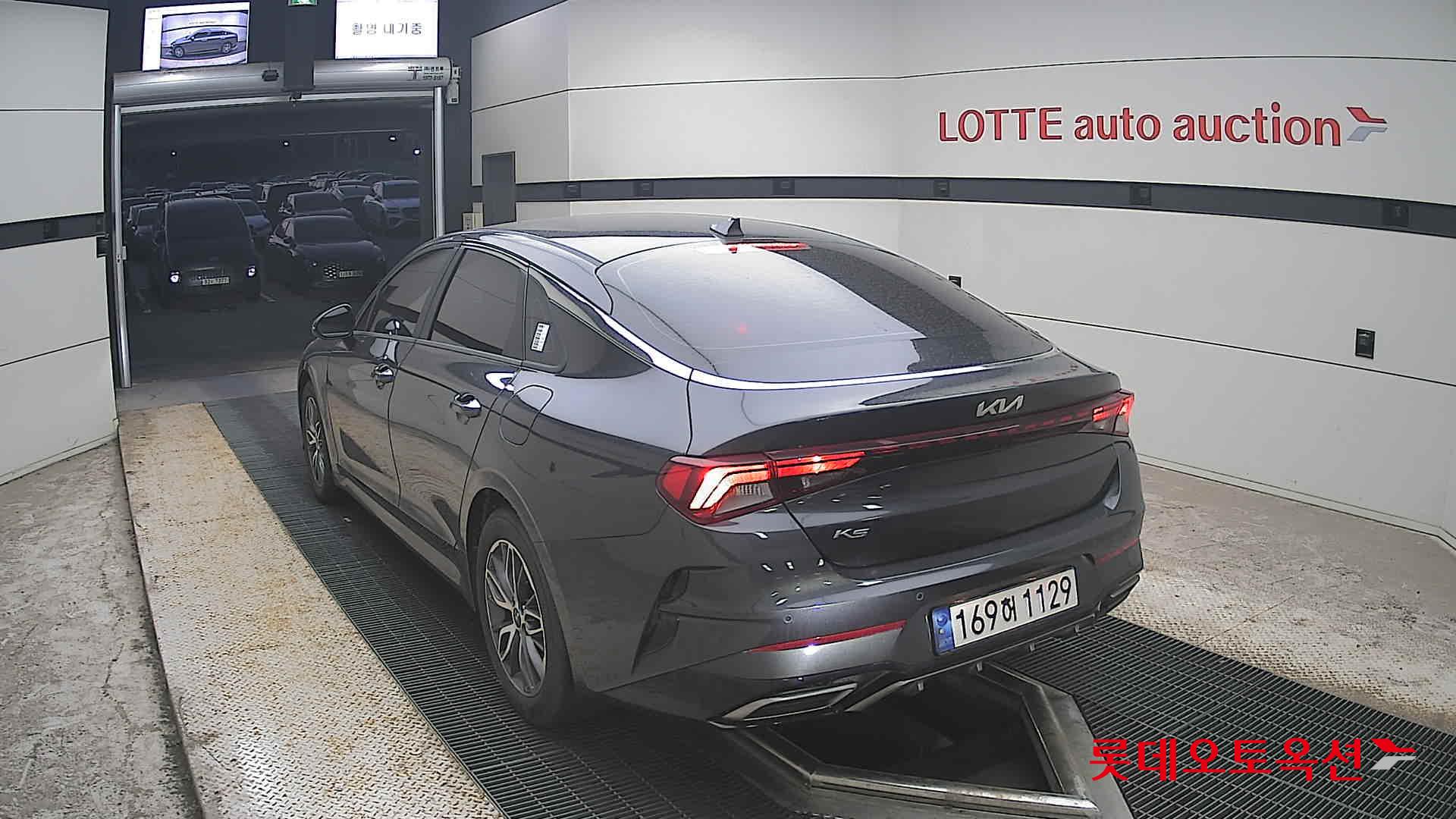 2022 - kia k5