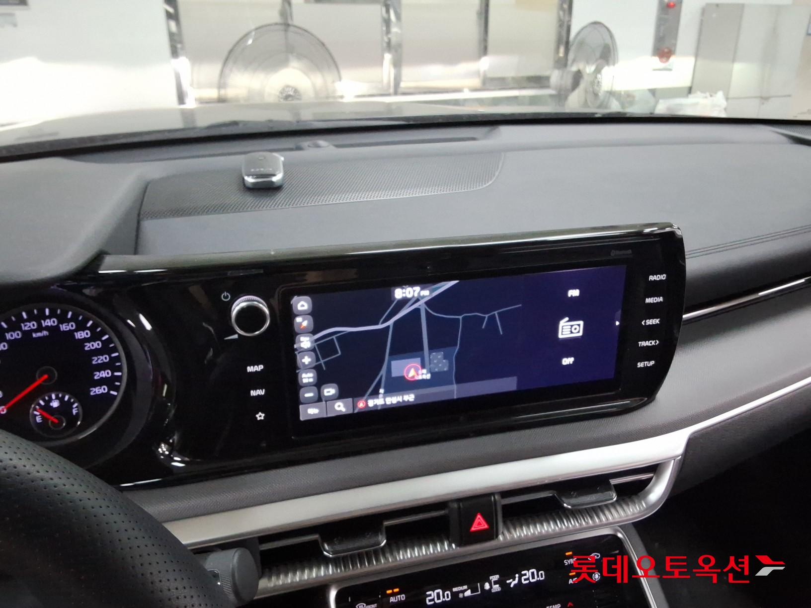 2022 - kia k5