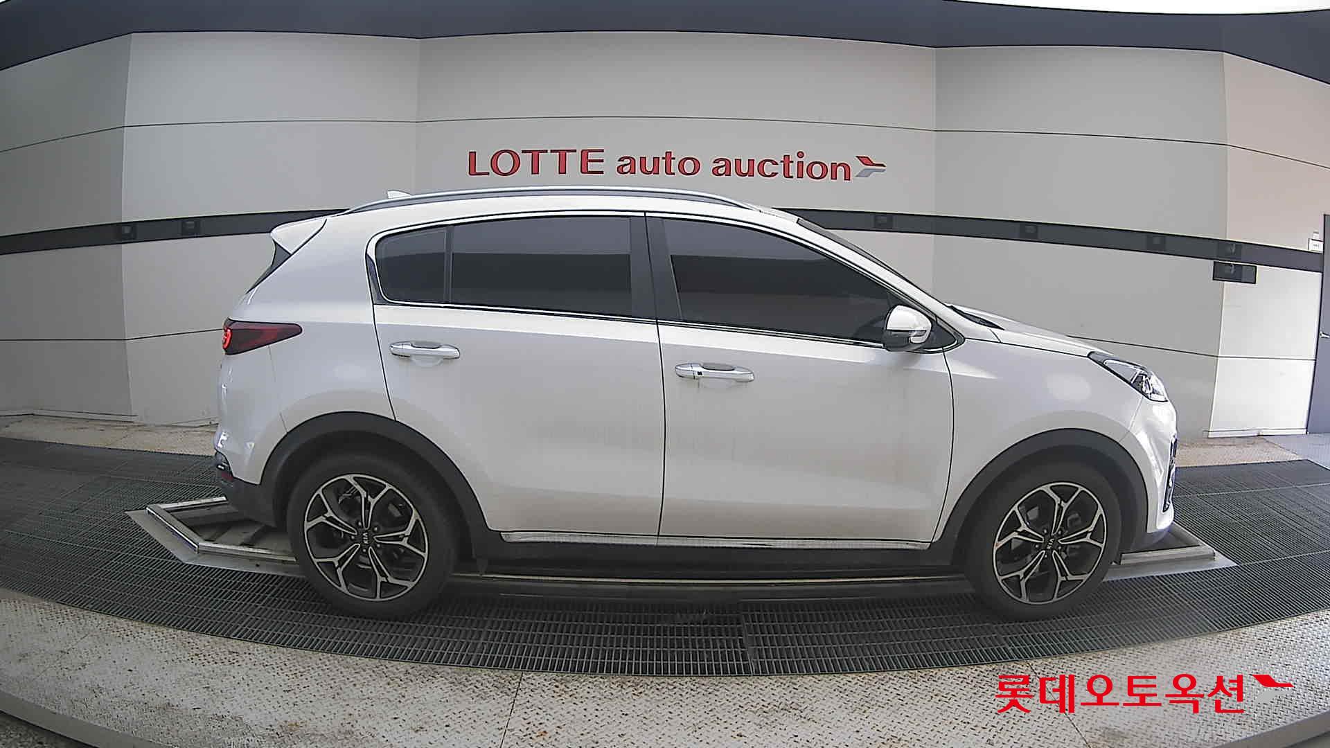 2020 - kia sportage