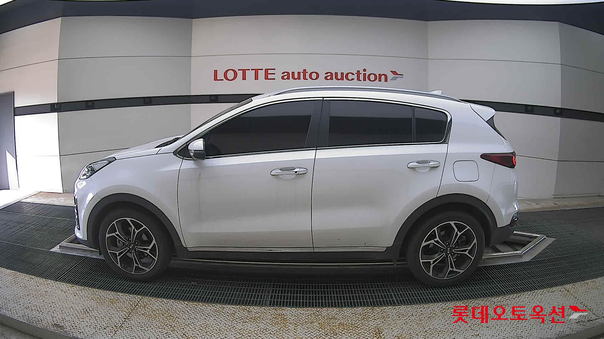2020 - kia sportage
