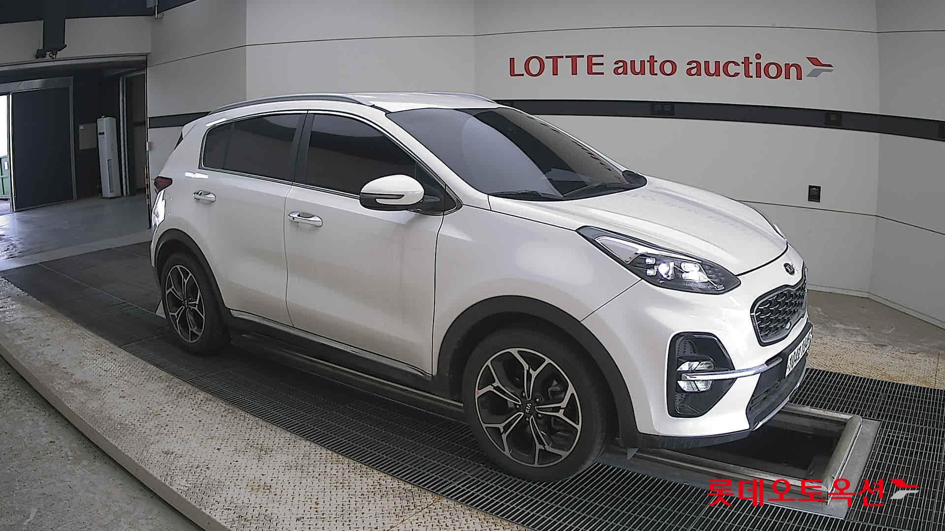 2020 - kia sportage