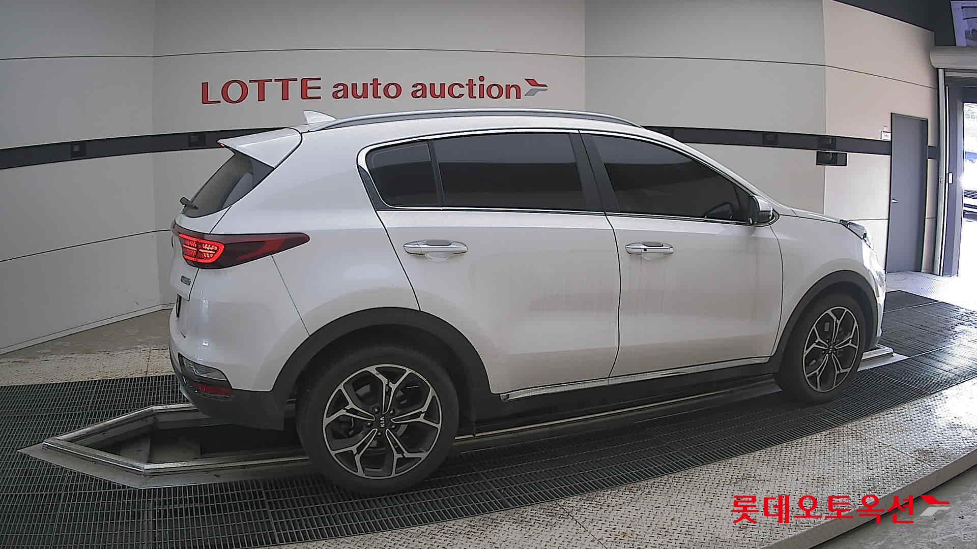 2020 - kia sportage