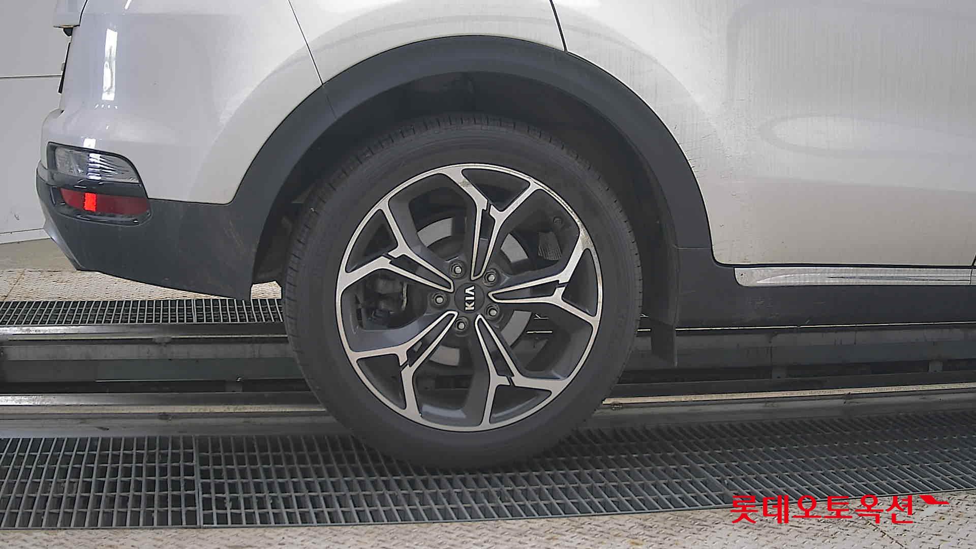 2020 - kia sportage