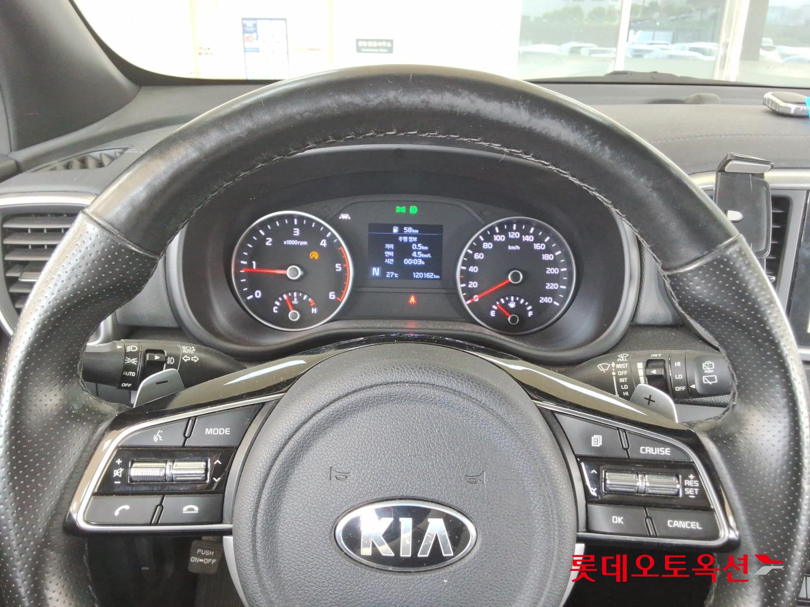 2020 - kia sportage