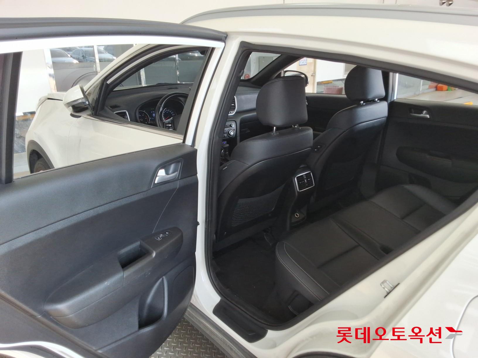 2020 - kia sportage