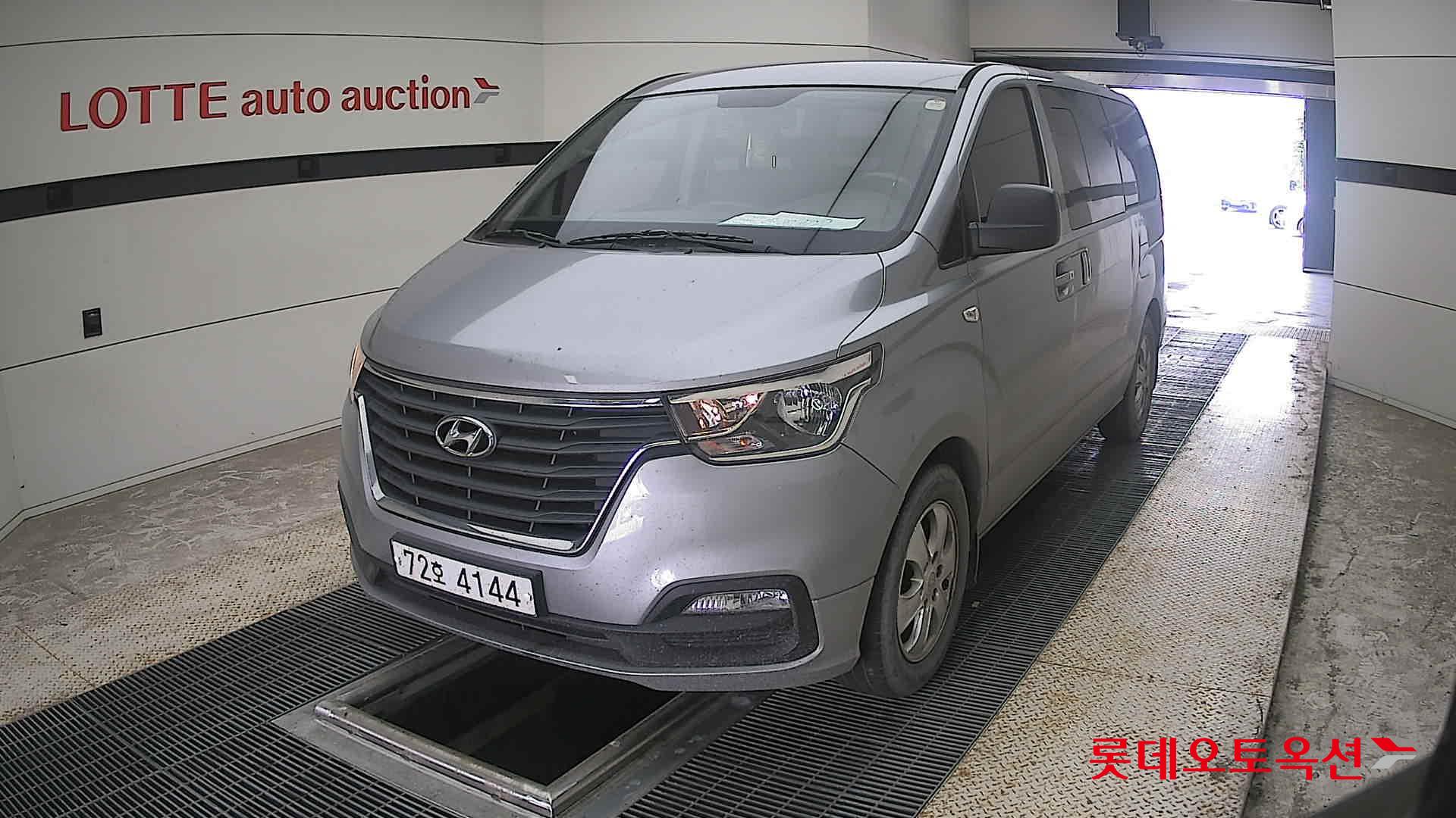2020 - hyundai grand starex