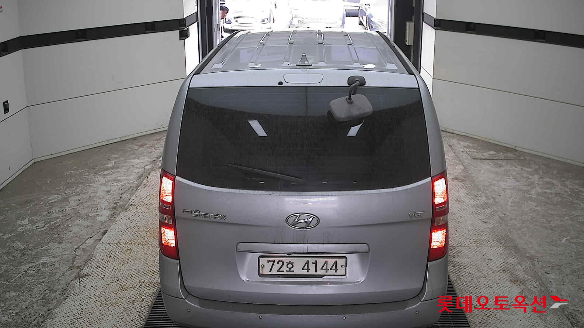 2020 - hyundai grand starex