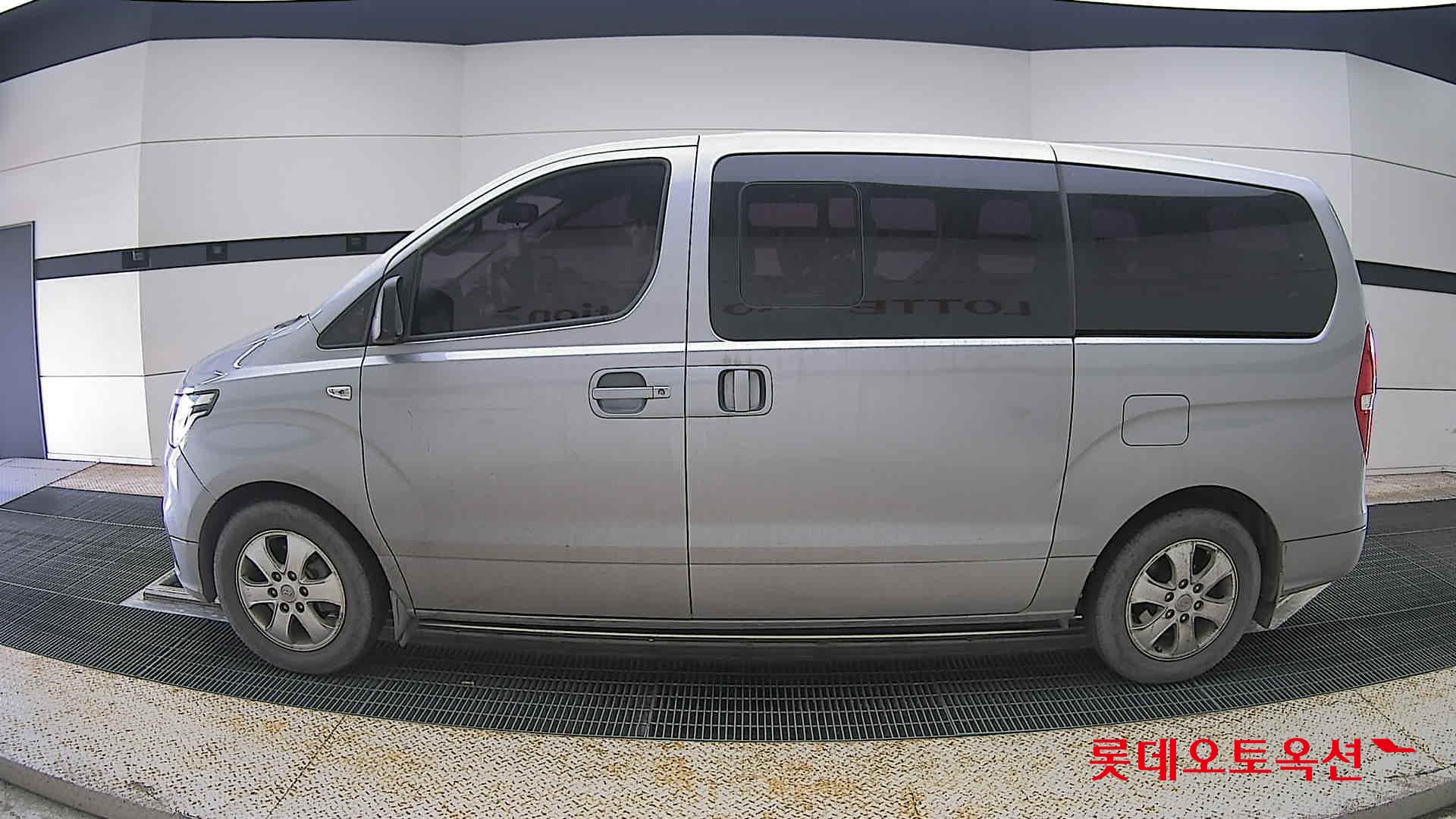2020 - hyundai grand starex