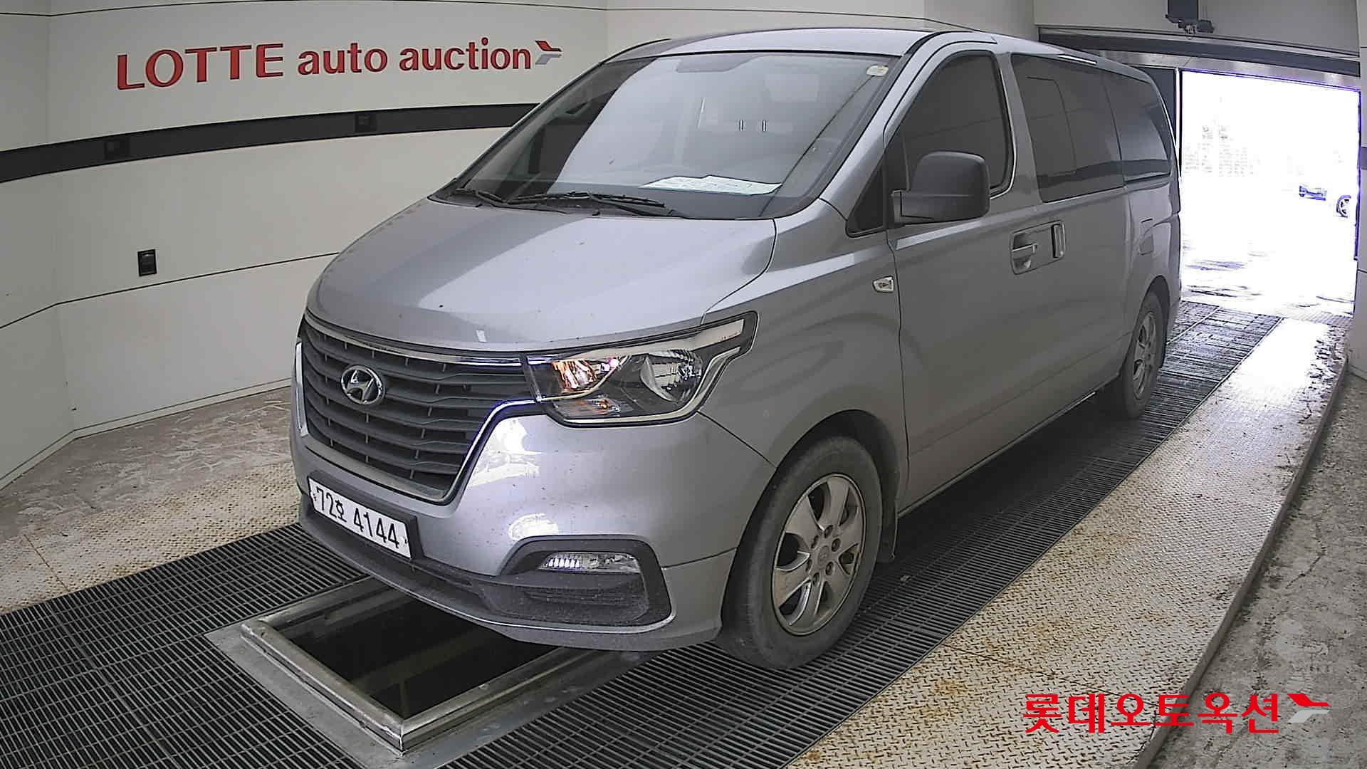 2020 - hyundai grand starex