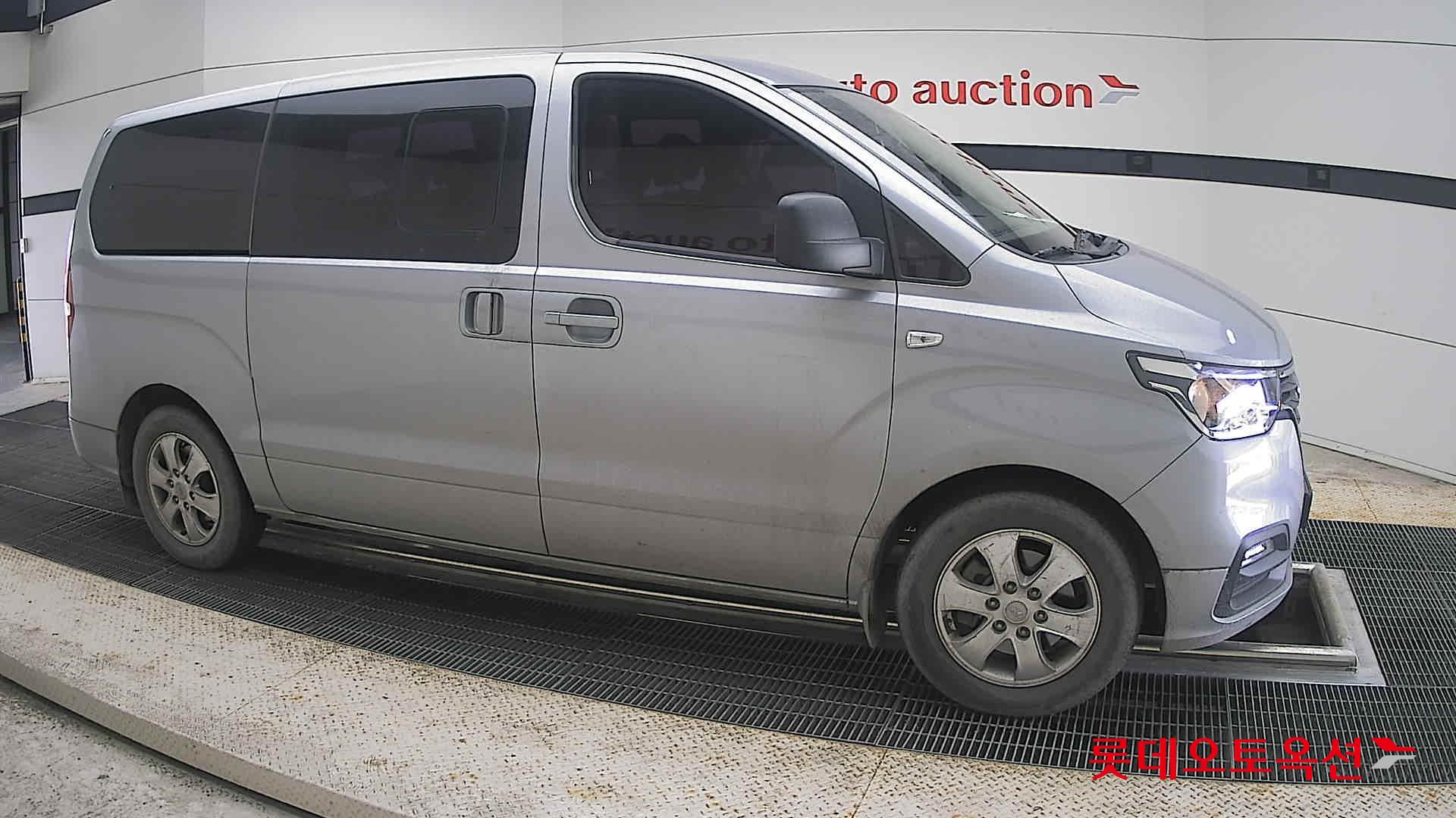 2020 - hyundai grand starex