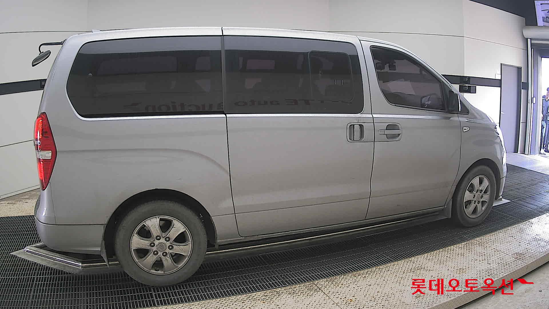 2020 - hyundai grand starex