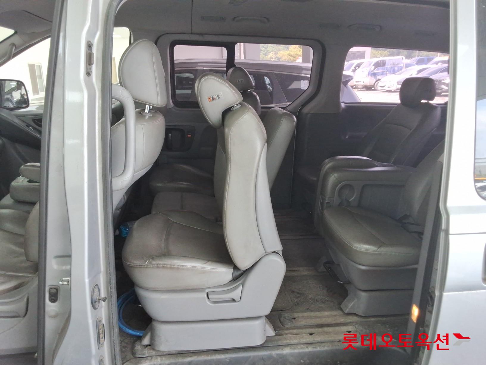 2020 - hyundai grand starex