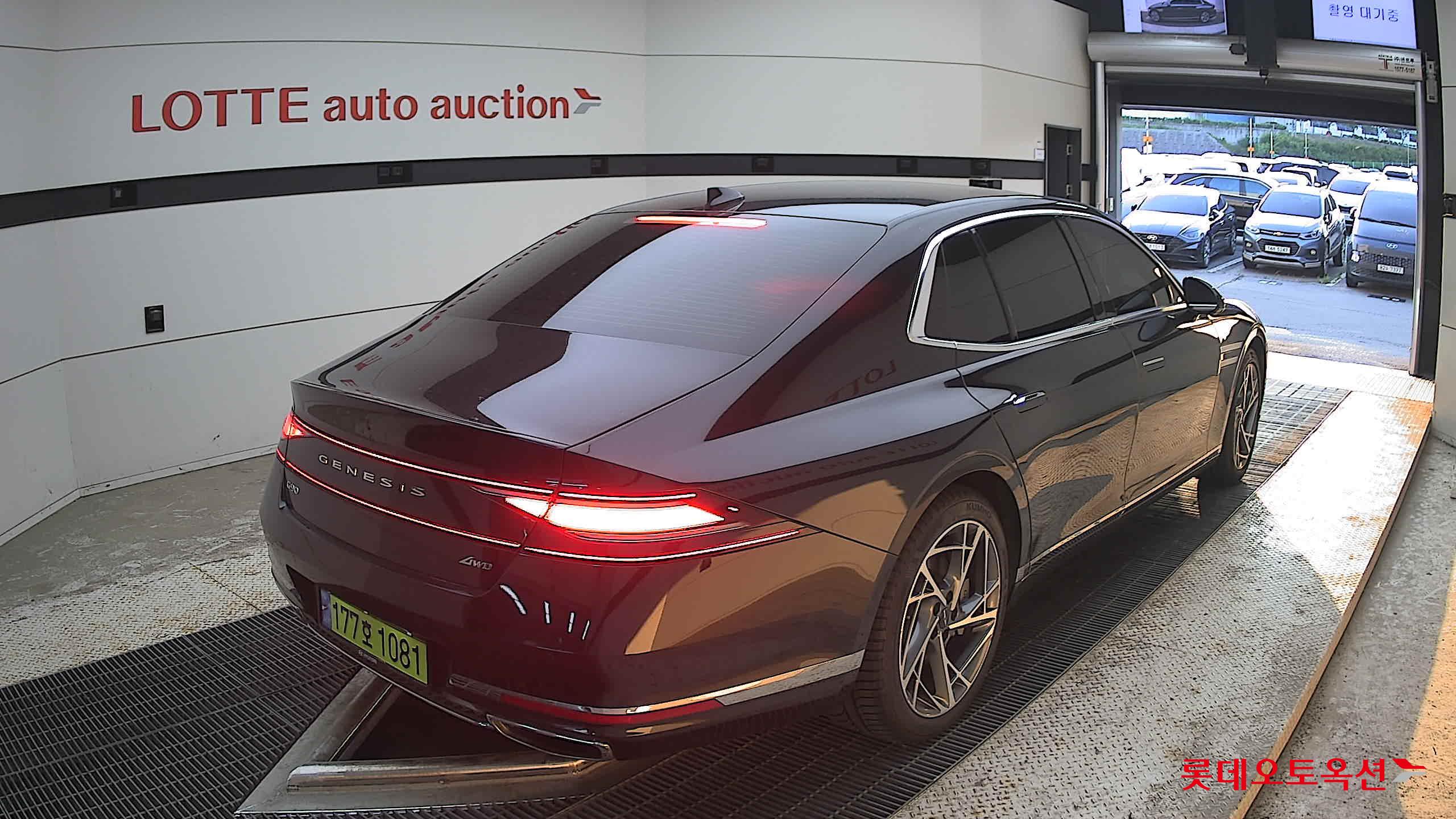 2024 - genesis g90