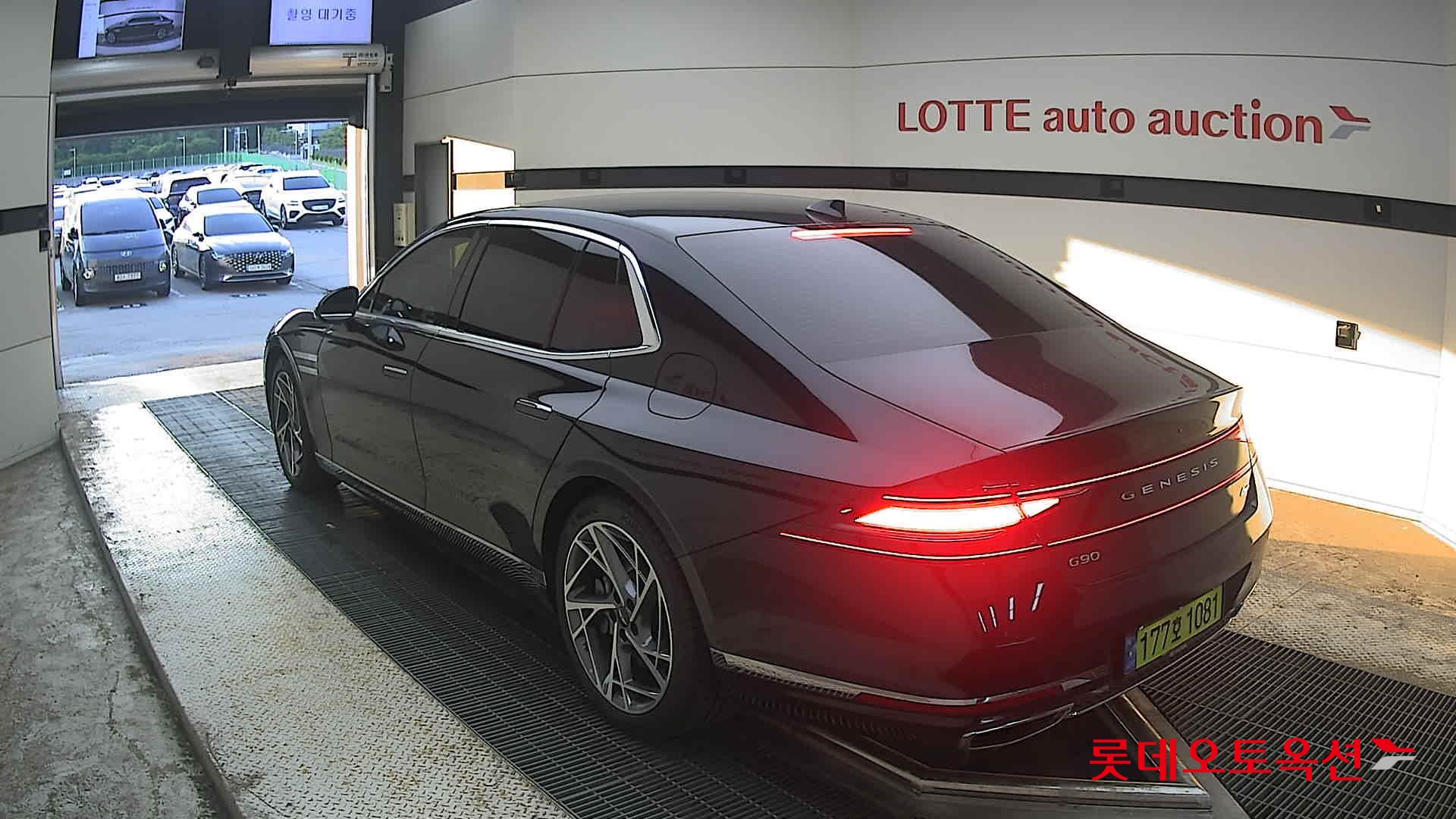 2024 - genesis g90