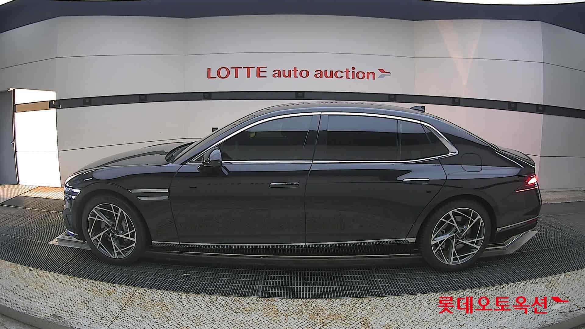 2024 - genesis g90