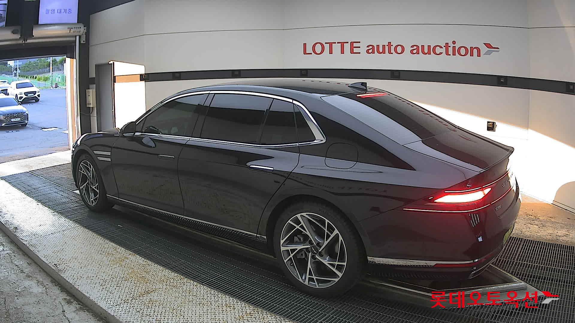 2024 - genesis g90