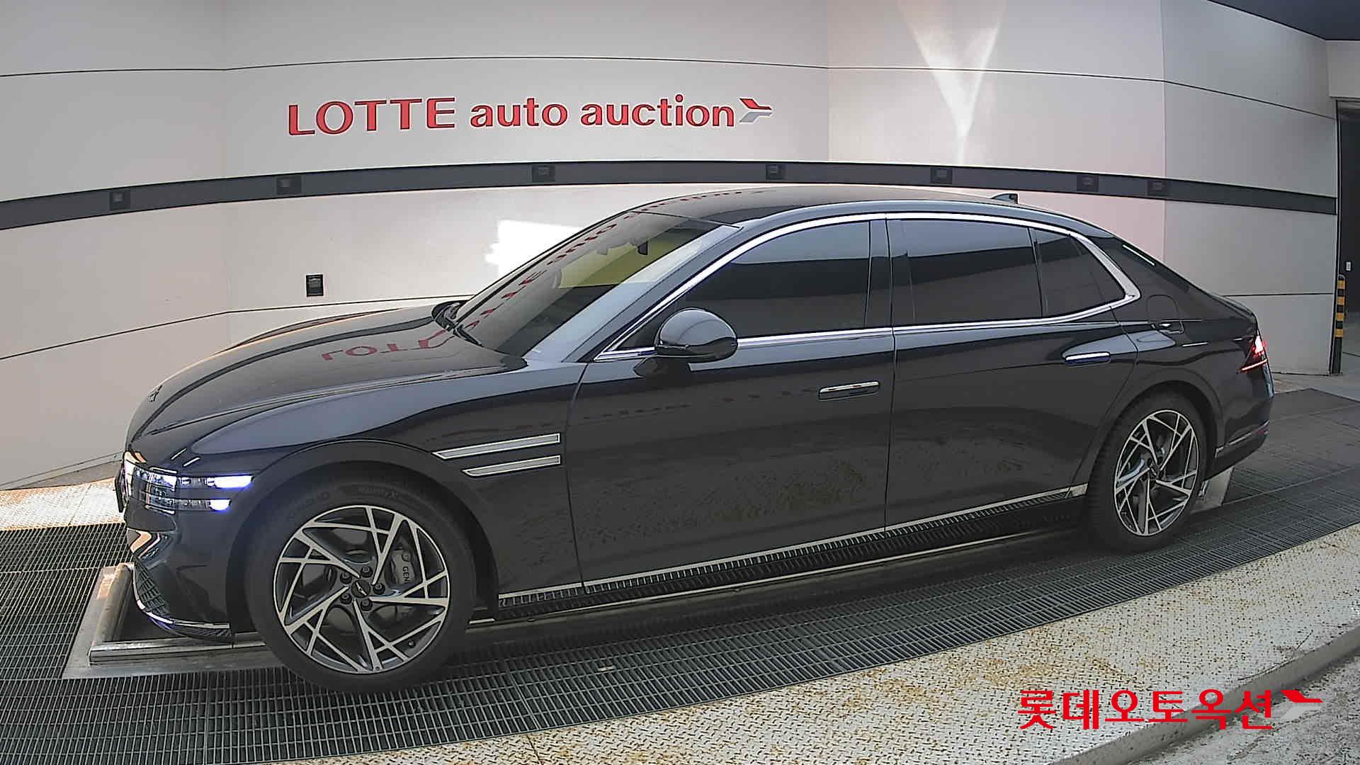 2024 - genesis g90