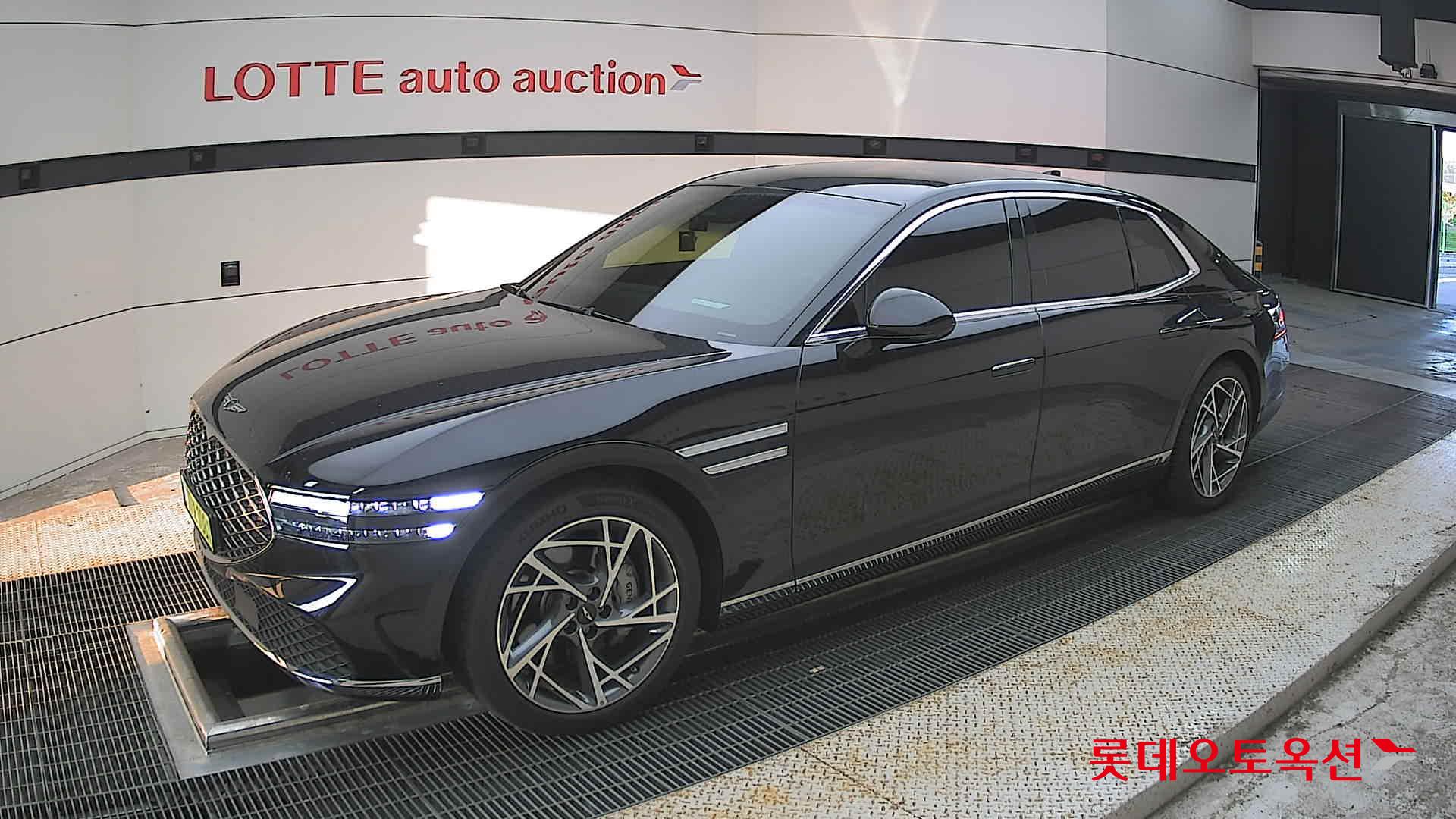 2024 - genesis g90